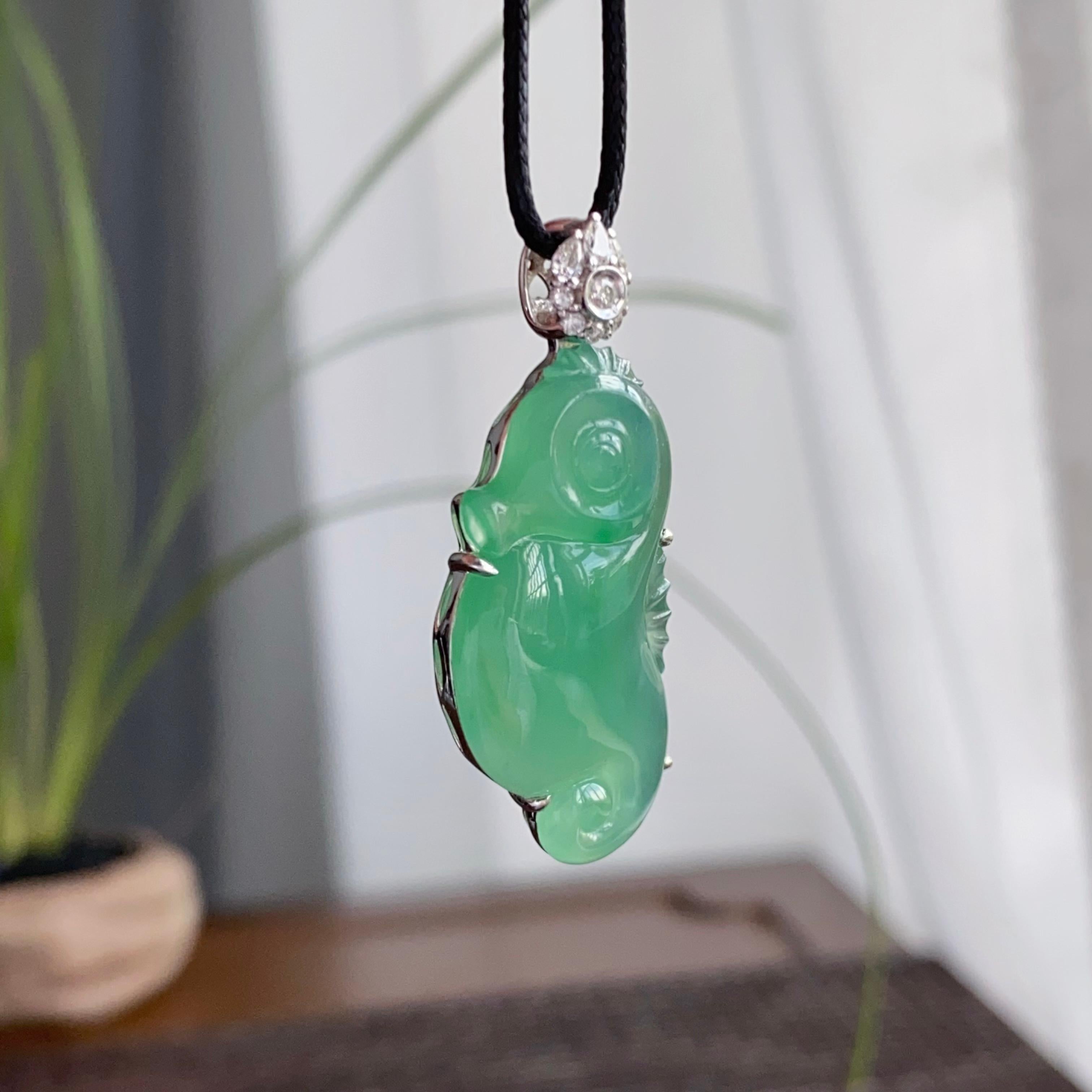 18k金钻镶冰种满绿海马吊坠（yc250171）