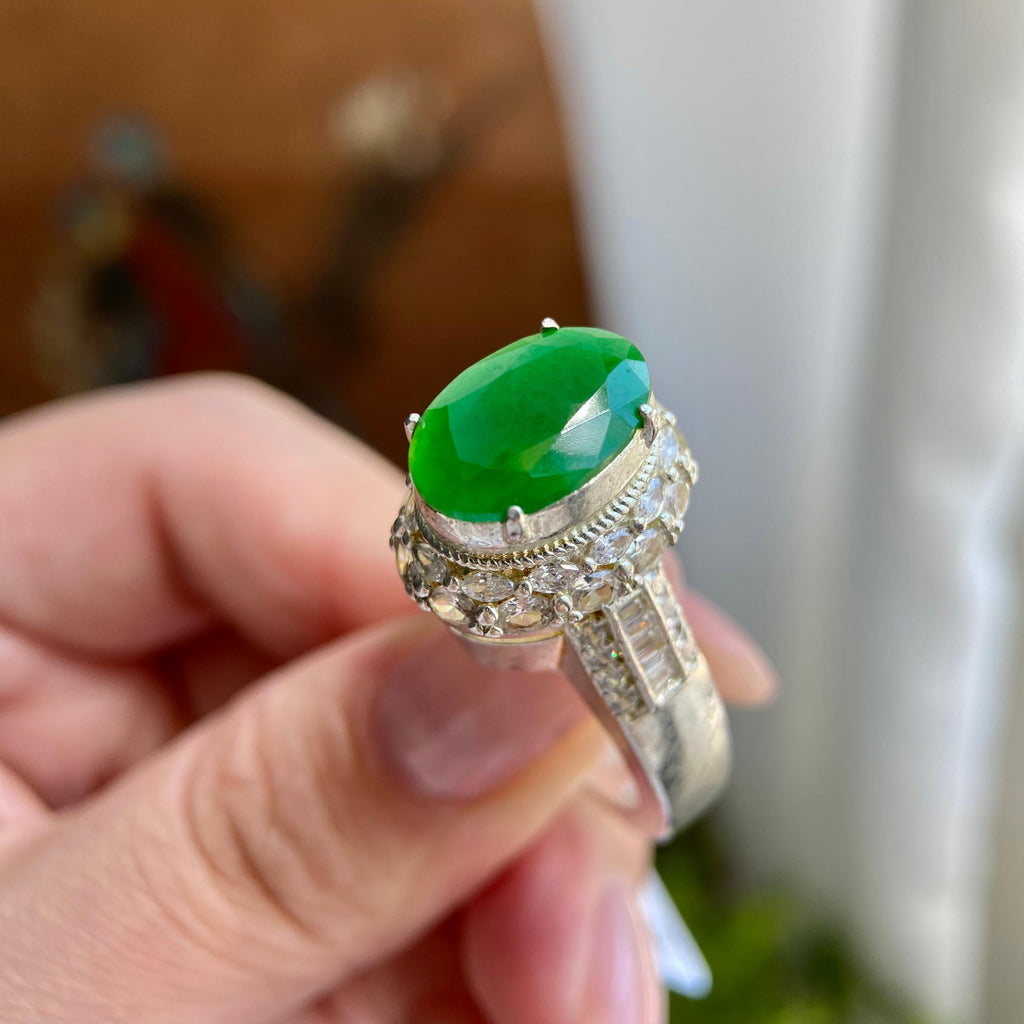 冰种辣阳绿宝石切割戒面裸石（yc234470）