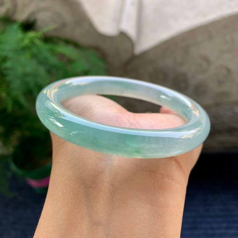 糯冰种蓝晴水圆条手镯（56.8mm）（yc079334）