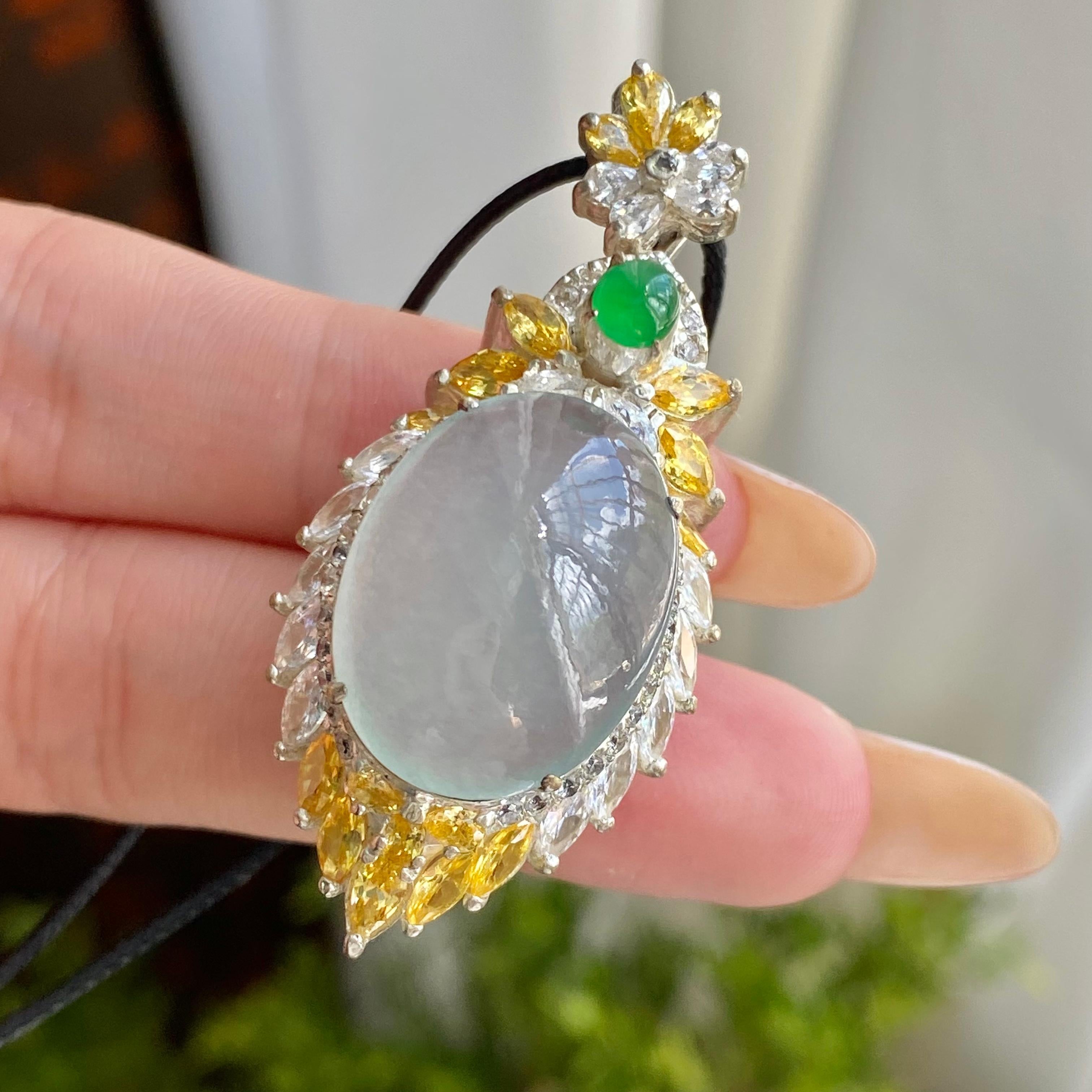 冰种淡晴底鸽子蛋吊坠裸石（yc225952）