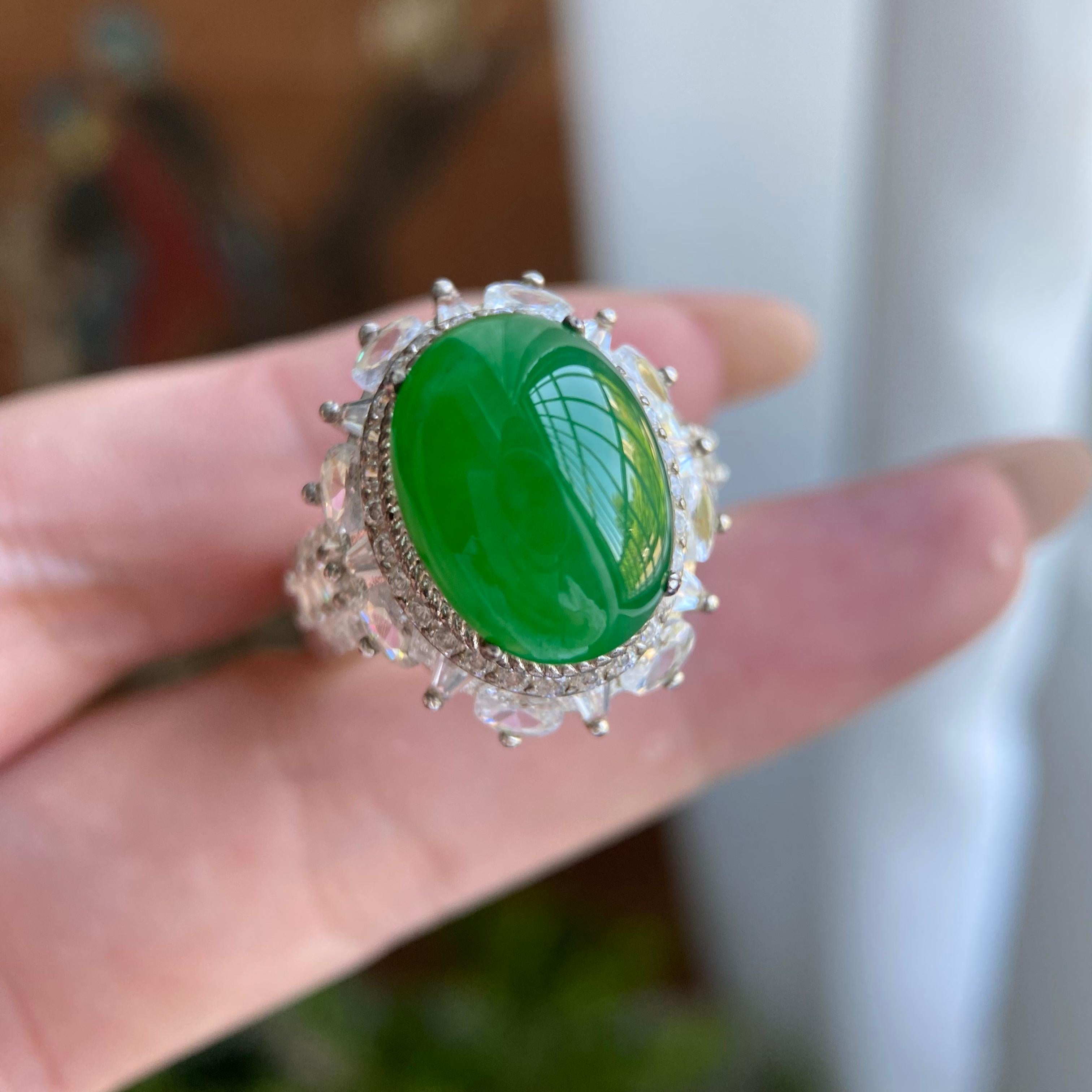 糯冰种阳绿椭圆戒面裸石（yc234217）