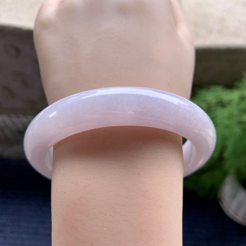 细糯种淡粉底平安镯（63.3mm）（yc101932）