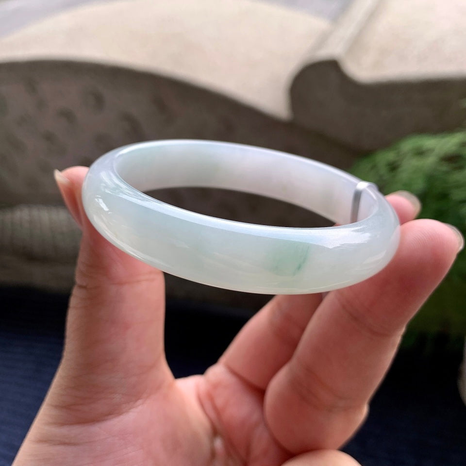 糯冰种飘花贵妃手镯（54.6mm）（yc107011）