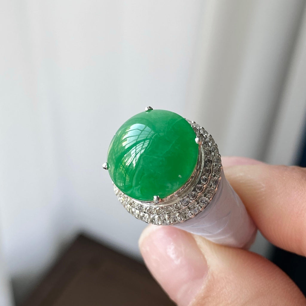 糯冰种满绿蛋面裸石（yc303893）