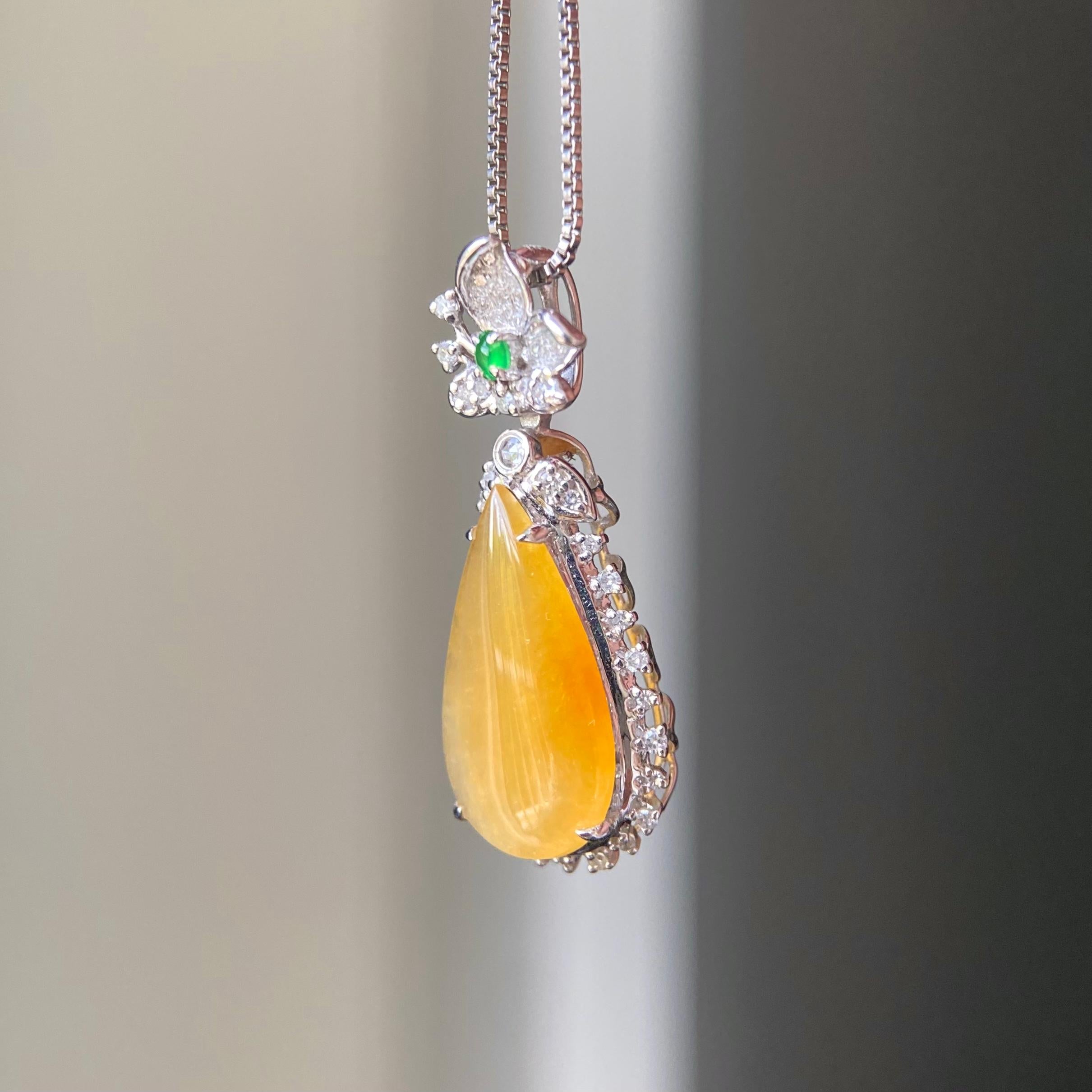 18k金钻镶冰种黄翡水滴吊坠（yc216836）