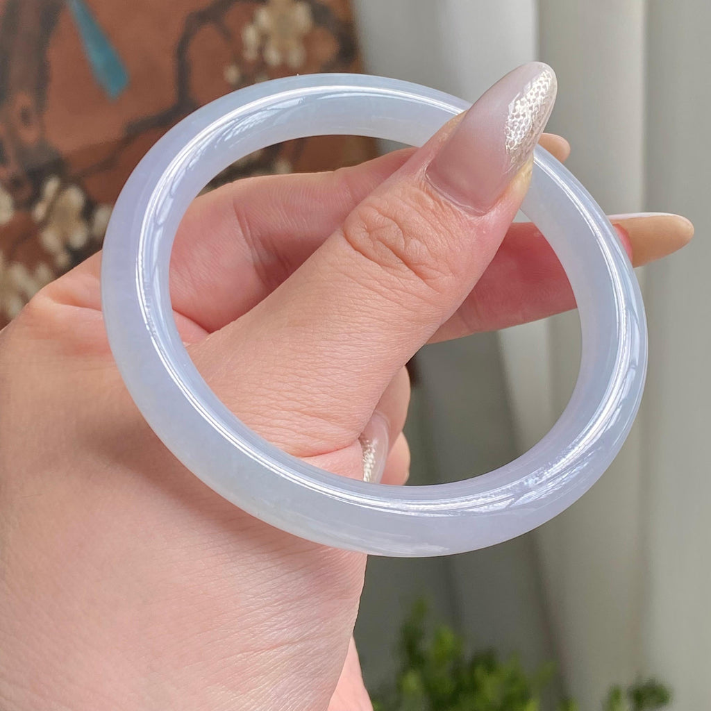 糯冰种淡春彩圆条手镯（56圈）（yc213613）