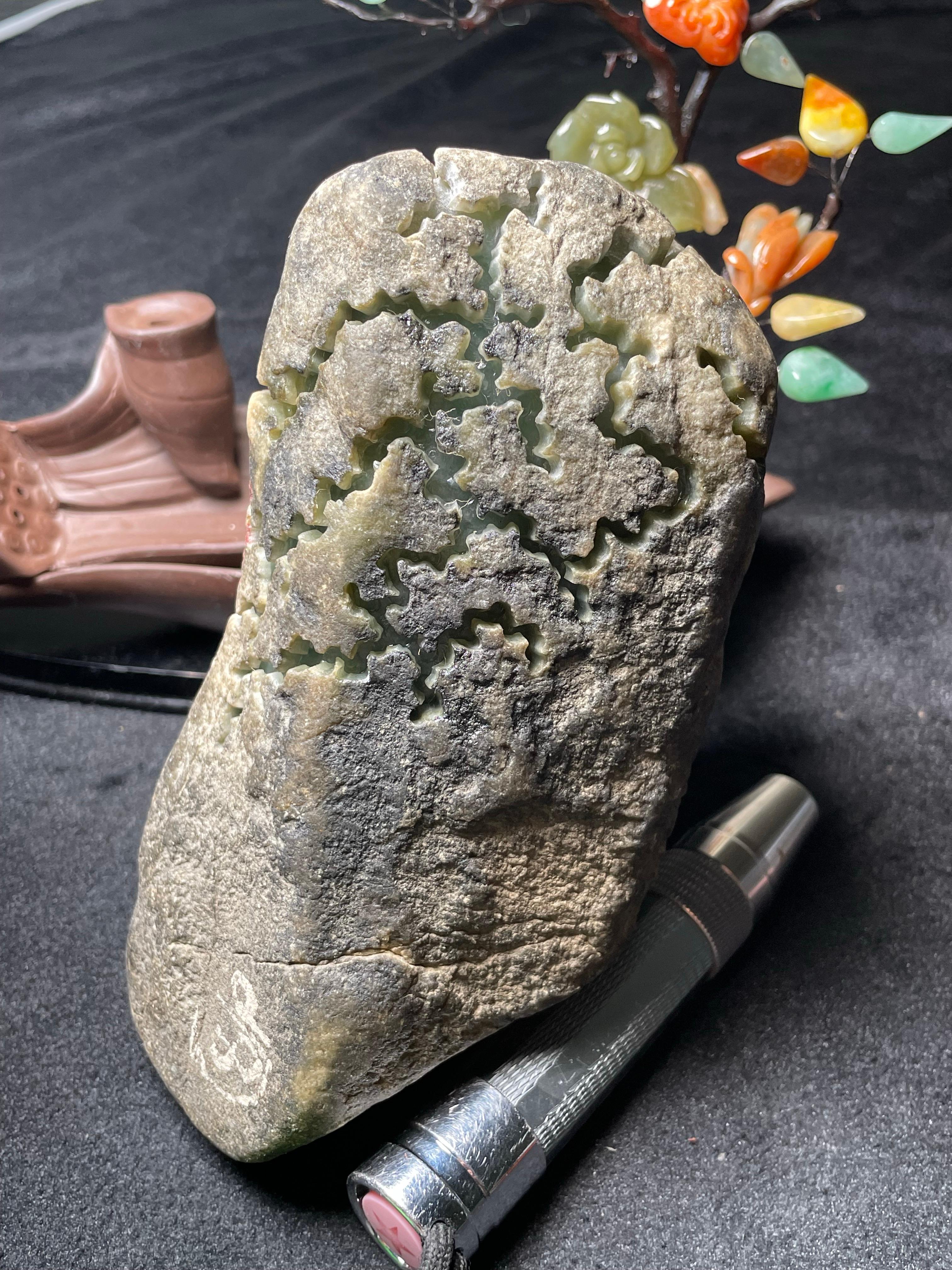 莫西沙开窗三彩飘花手镯料（yc502768）