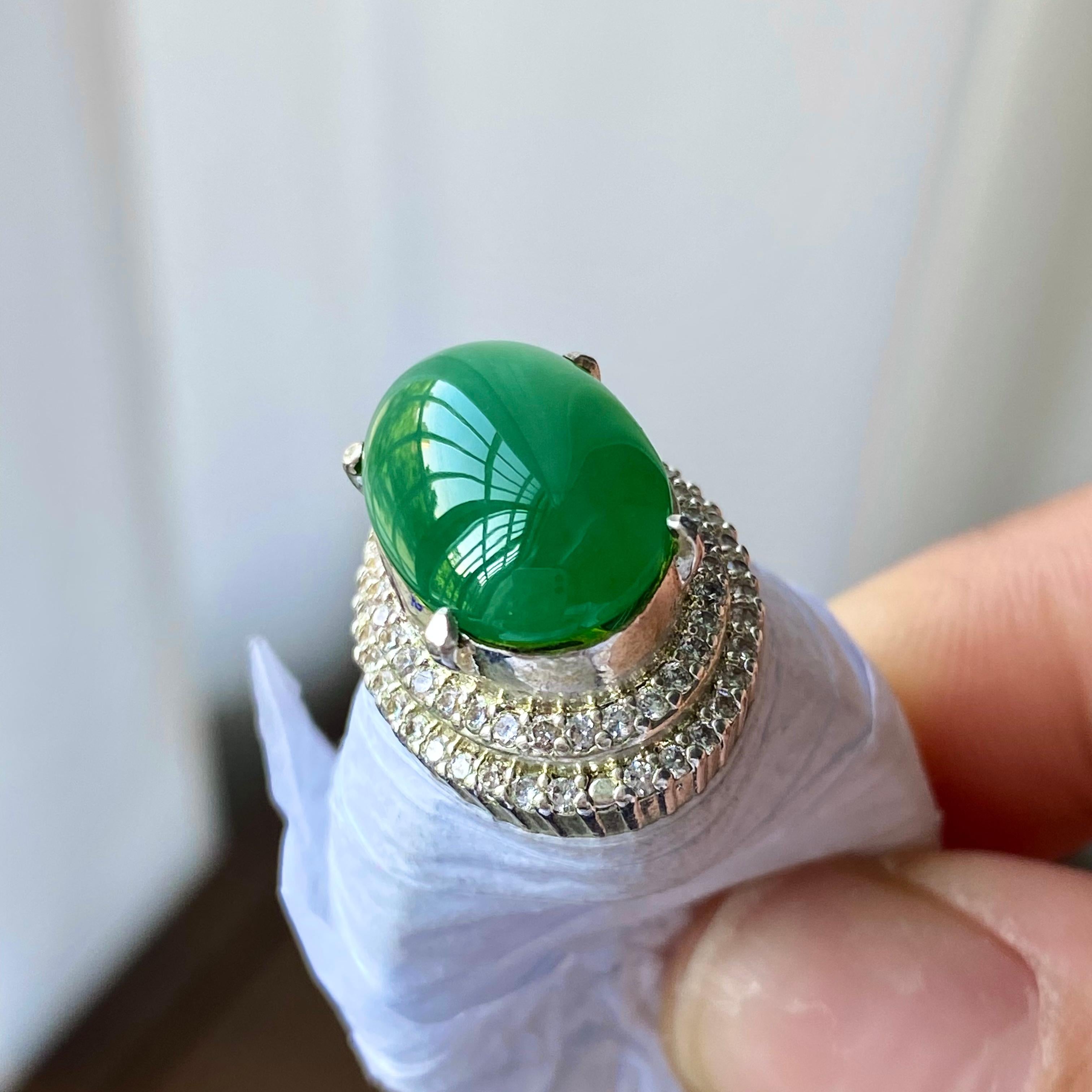 糯冰种满绿蛋面裸石（yc303932）