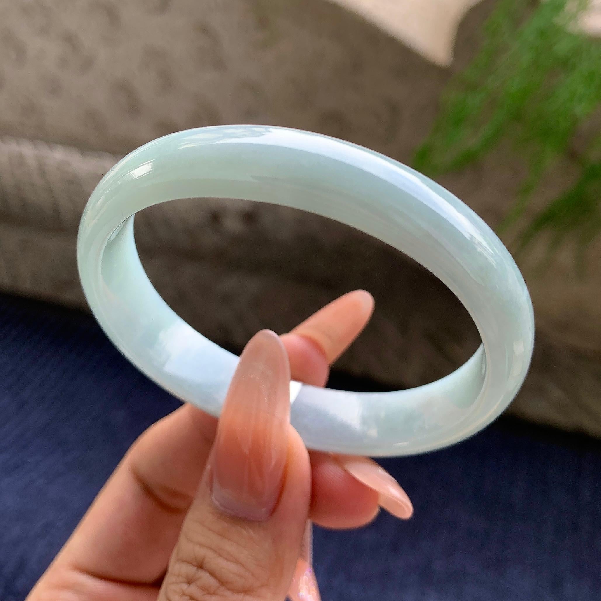 糯种蓝底贵妃 55圈口 天然缅甸A货翡翠（yc530758）