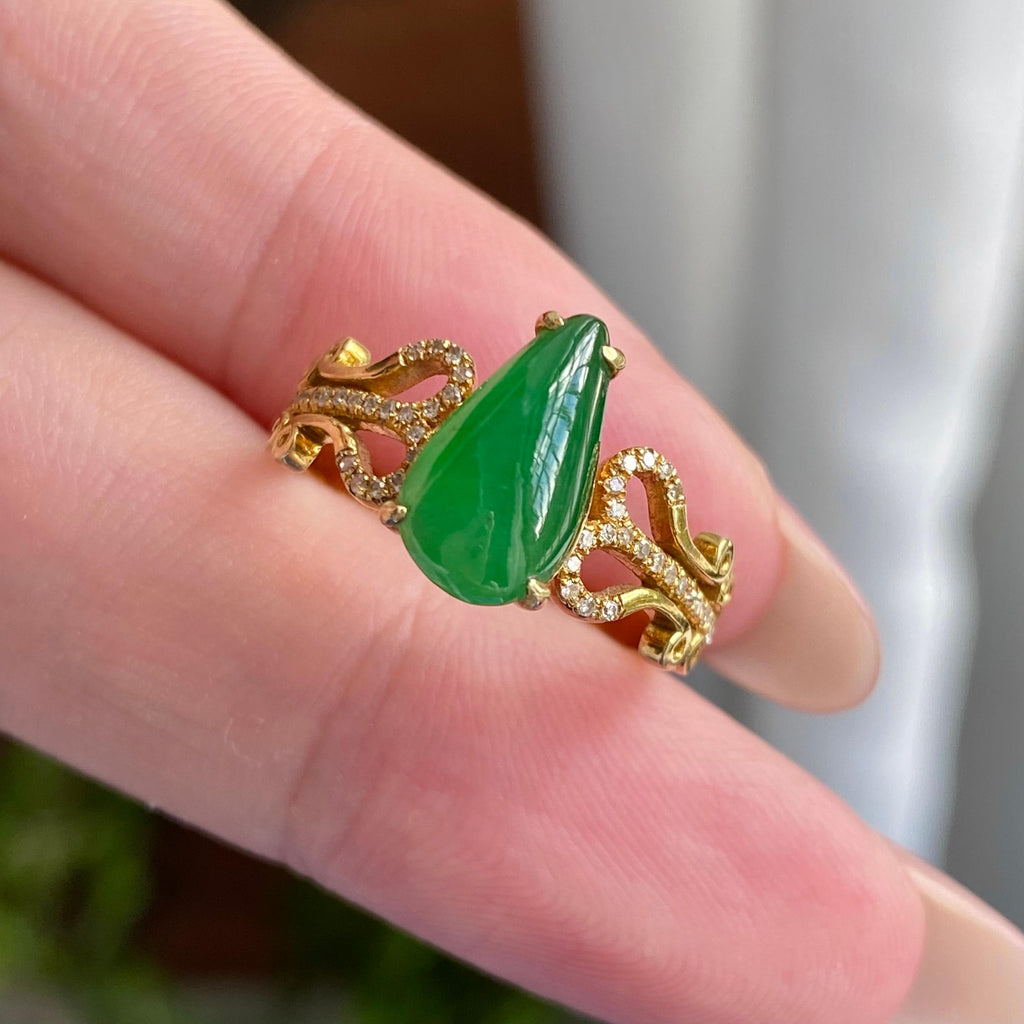 18k金钻镶冰种满绿水滴戒指（yc235123）