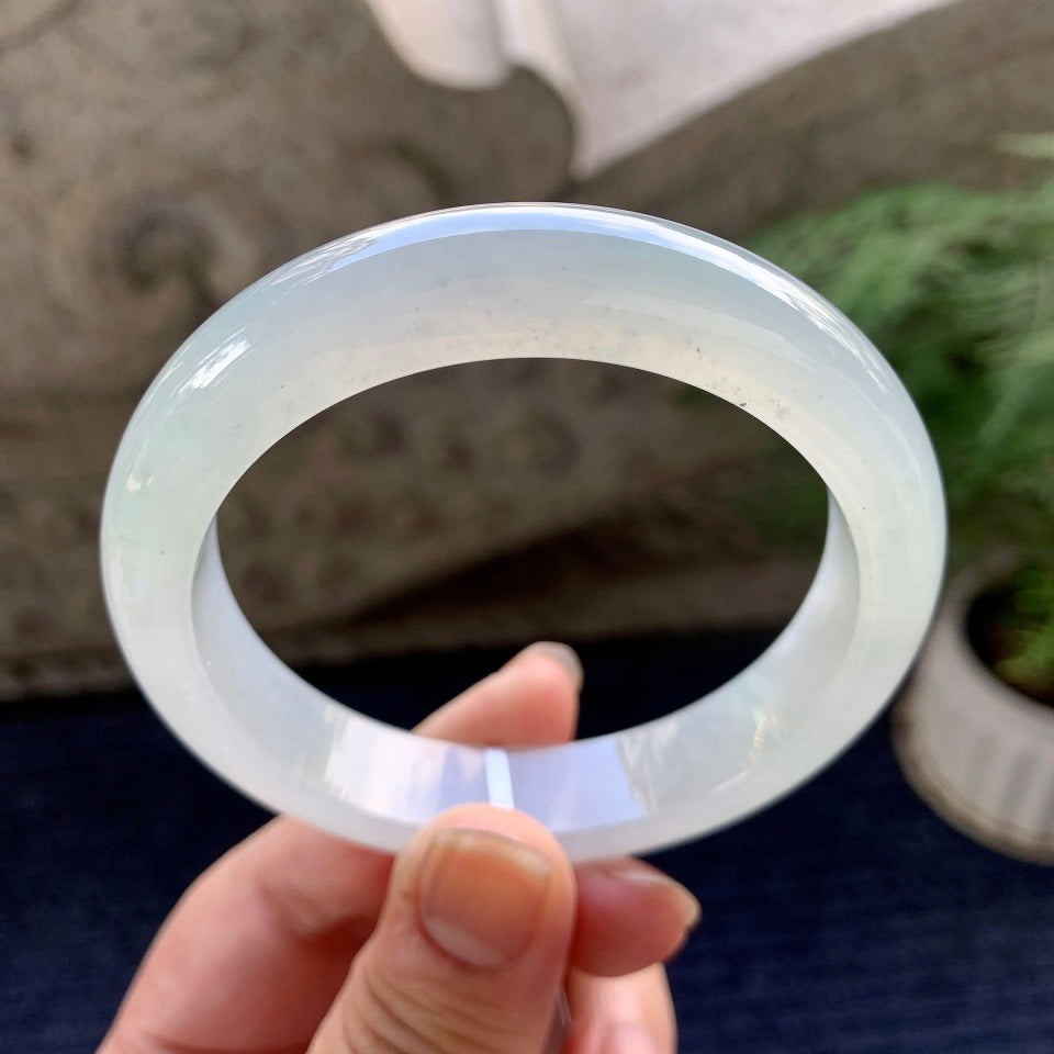 糯冰种淡晴底平安镯（58mm）（yc090489）