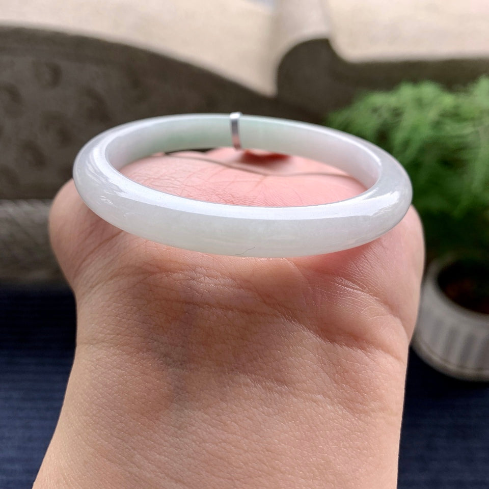 糯种带底色贵妃手镯（53mm）（yc081820）