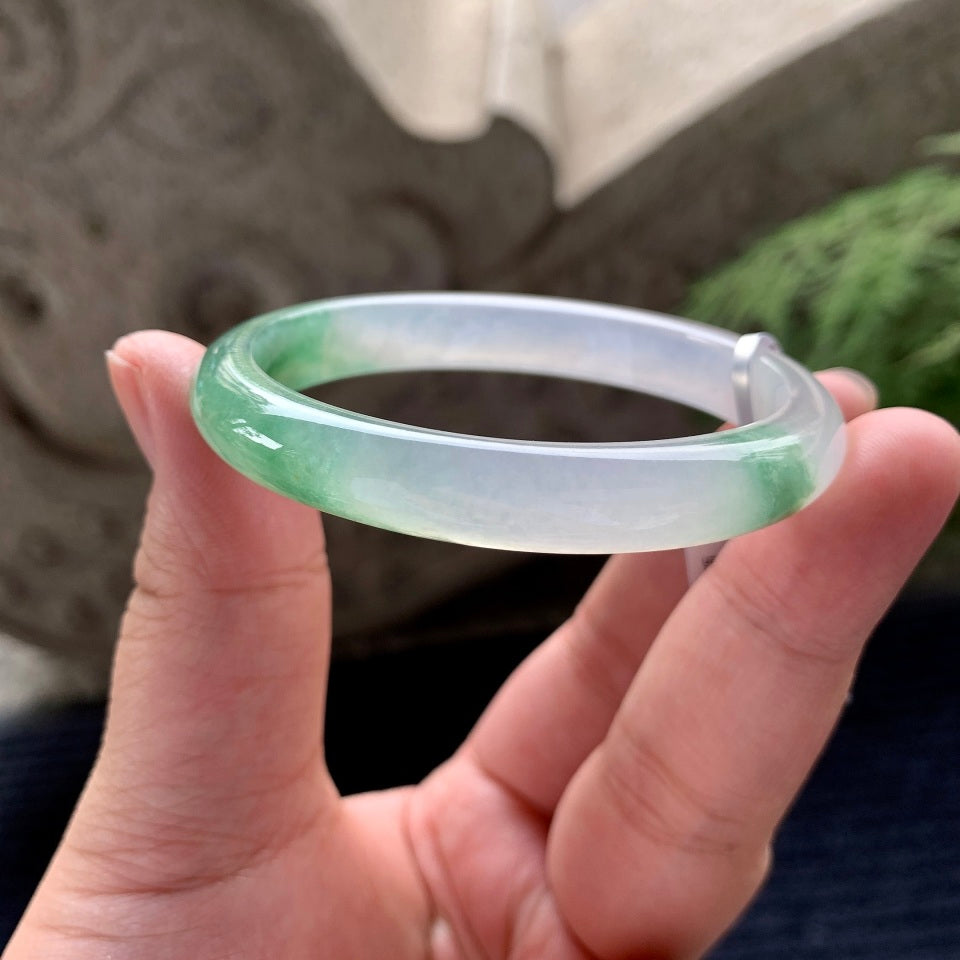 糯冰种飘花贵妃手镯（52.8mm）（yc090939）