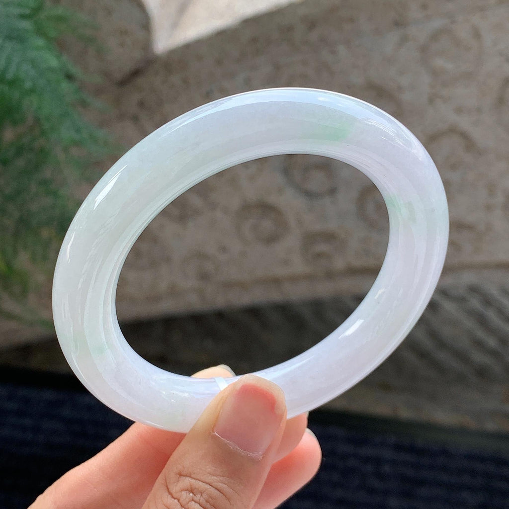 细糯种 飘绿圆条手镯 56.5圈 （yc699547）