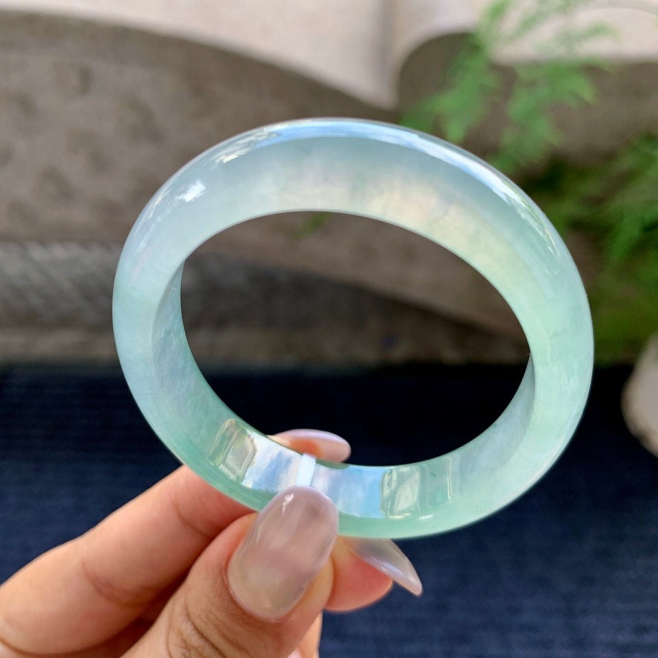 糯冰种飘花贵妃手镯（53.3mm）（yc169935）