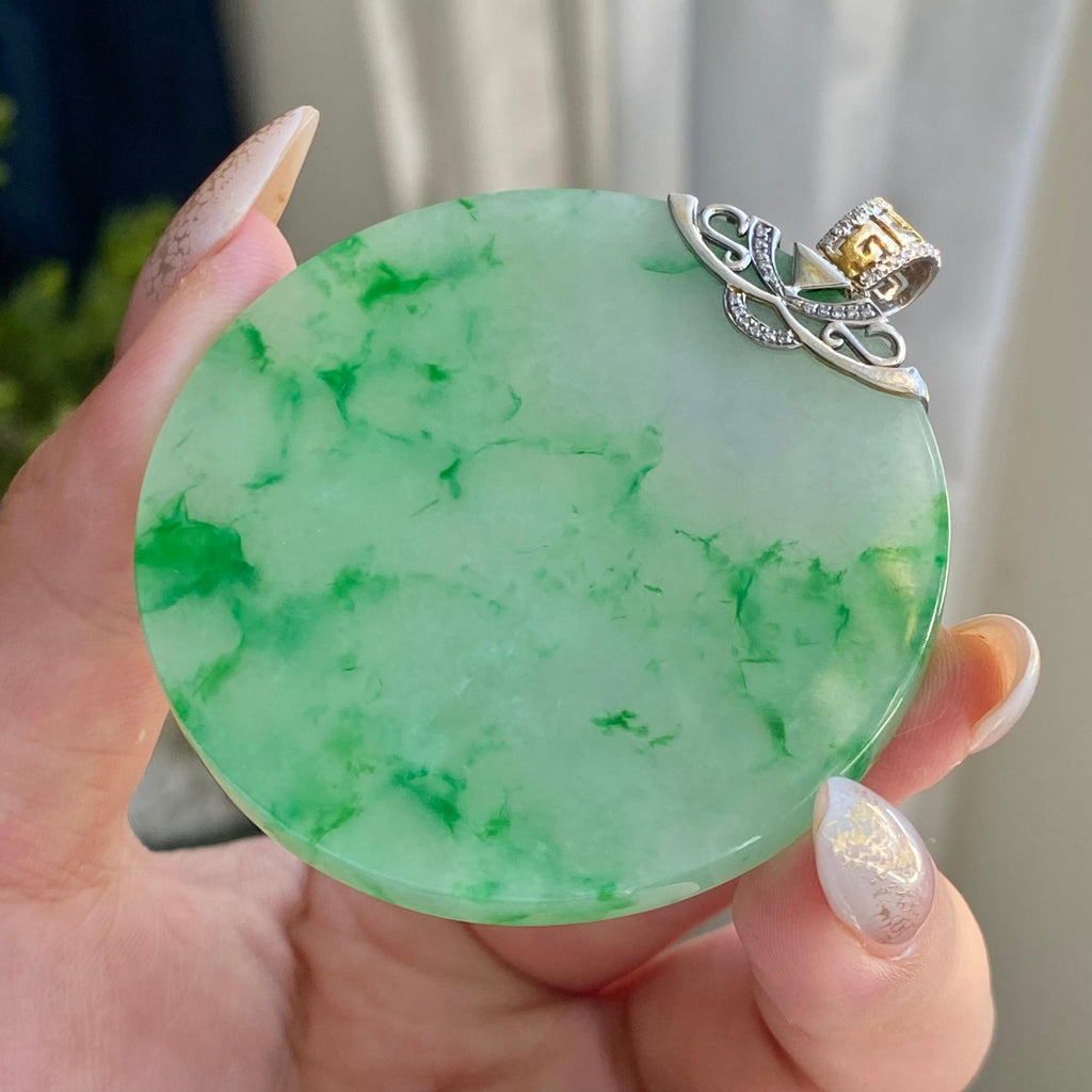 18k金钻镶糯冰种飘金丝阳绿圆牌吊坠（yc214450）