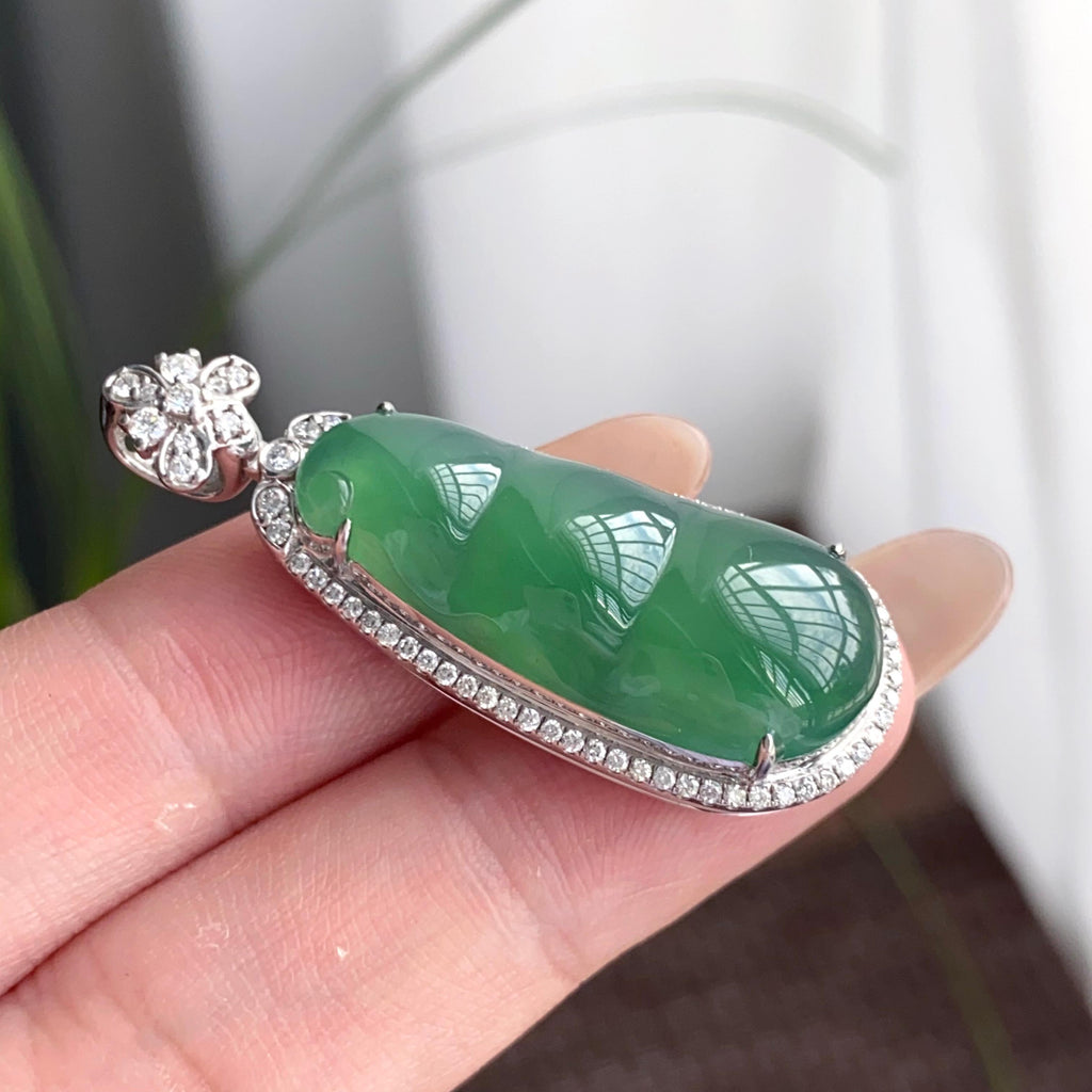 18k金钻镶冰种湖水绿福豆吊坠（yc250179）