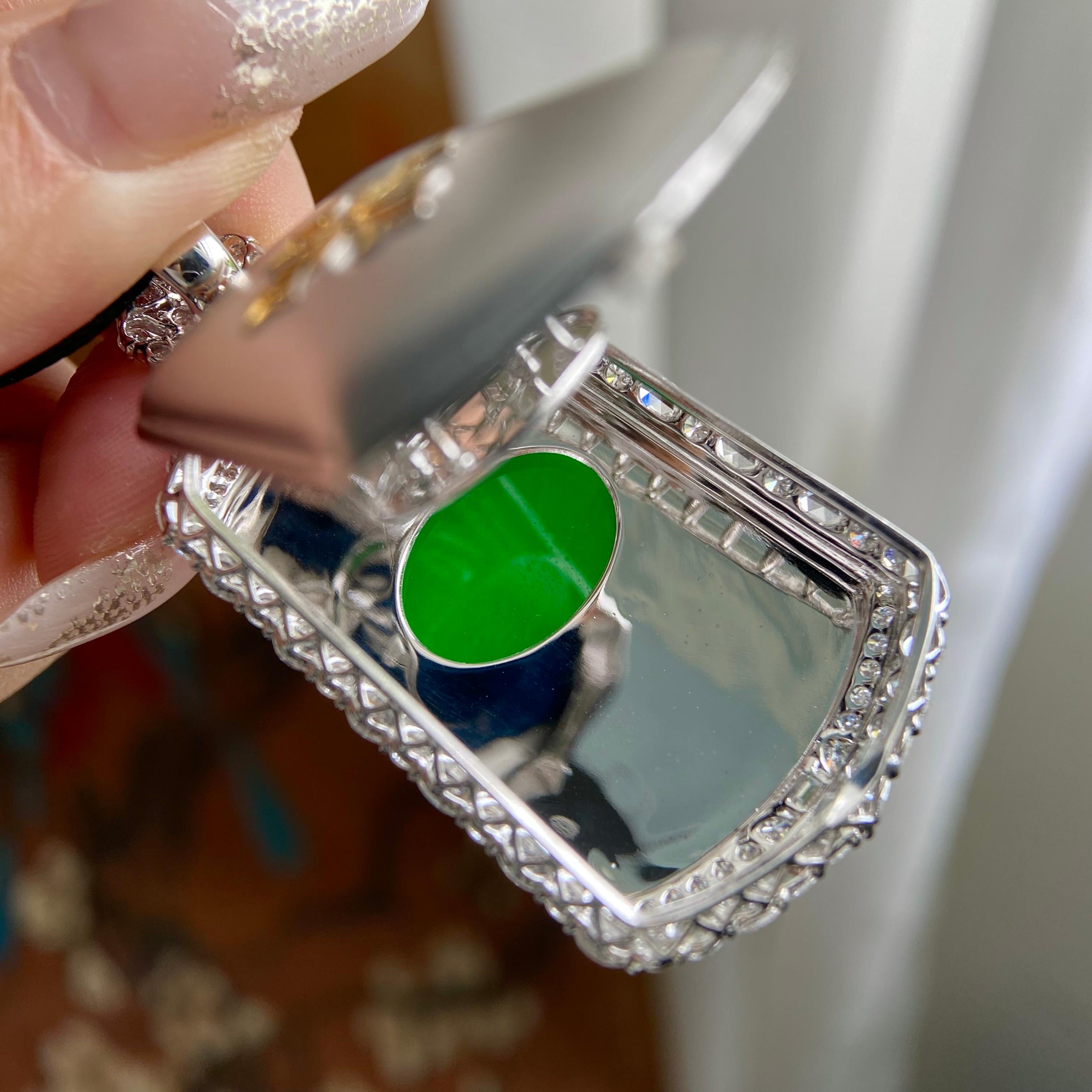 18k金钻镶冰种阳绿无事牌吊坠（yc224118）