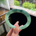 细糯种油青色湖水绿飘花圆条 55圈 天然缅甸A货翡翠（yc703283）