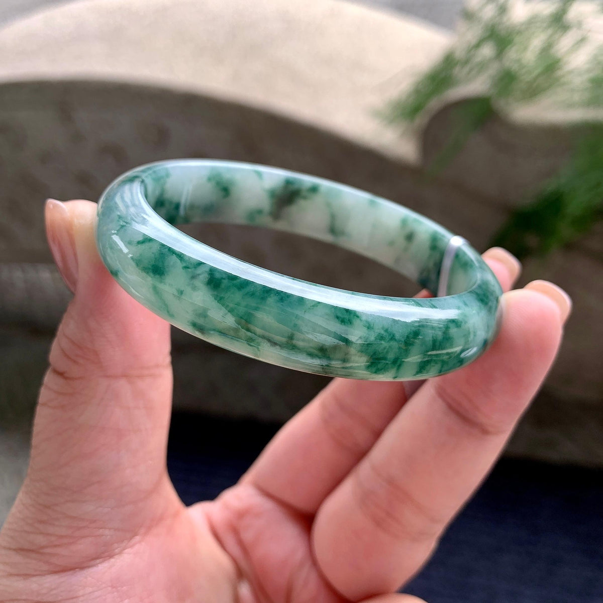 细糯种飘蓝花贵妃手镯 56.3圈口 天然缅甸A货翡翠（yc703287）