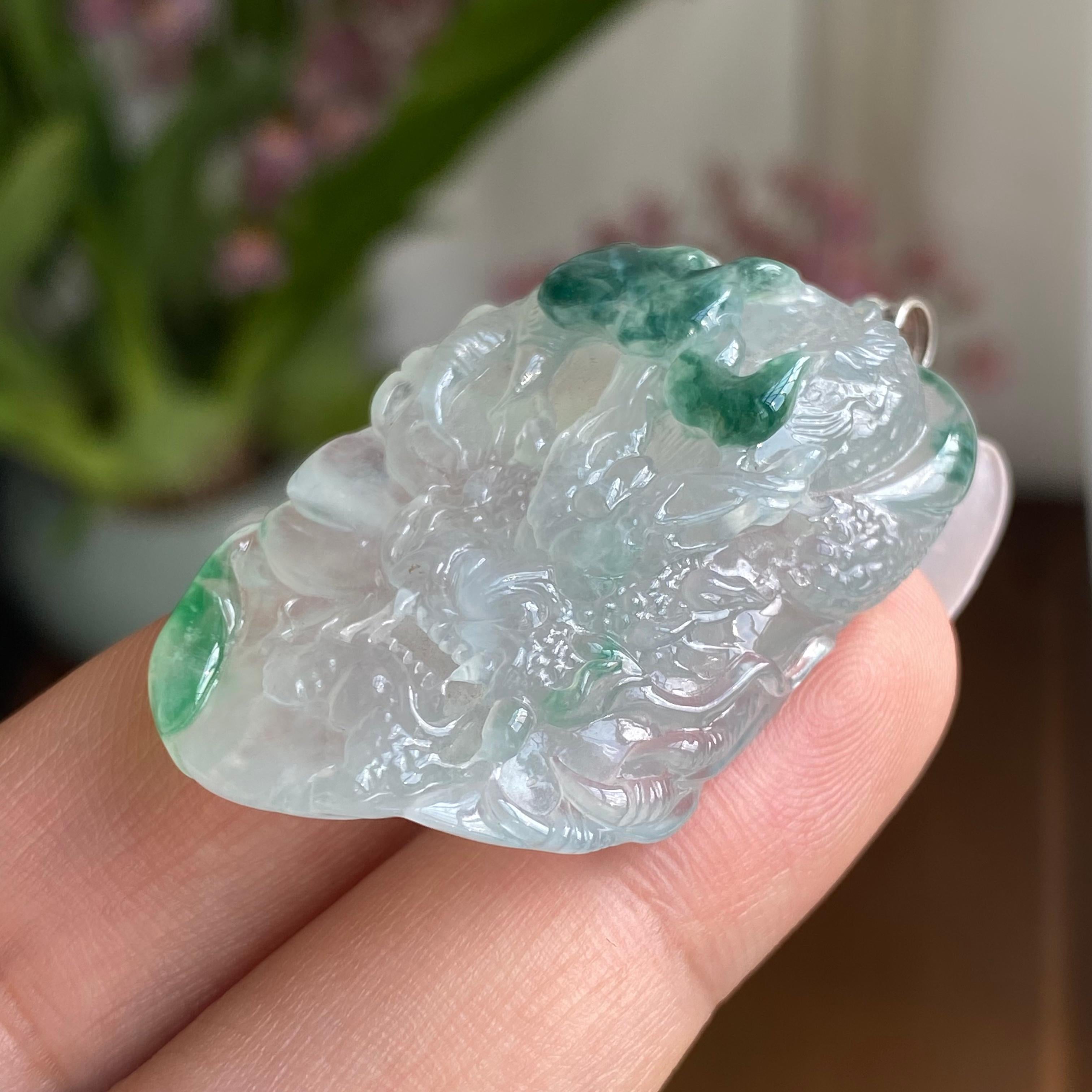 冰种飘花龙牌吊坠（yc303193）