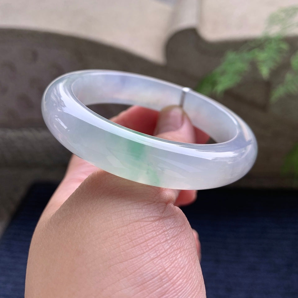 糯冰种飘绿花平安镯（54.4mm）（yc167762）