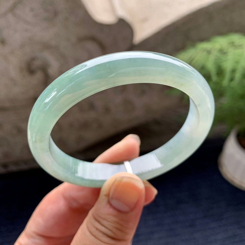 细糯种淡晴底贵妃手镯（56.5mm）（yc090959）