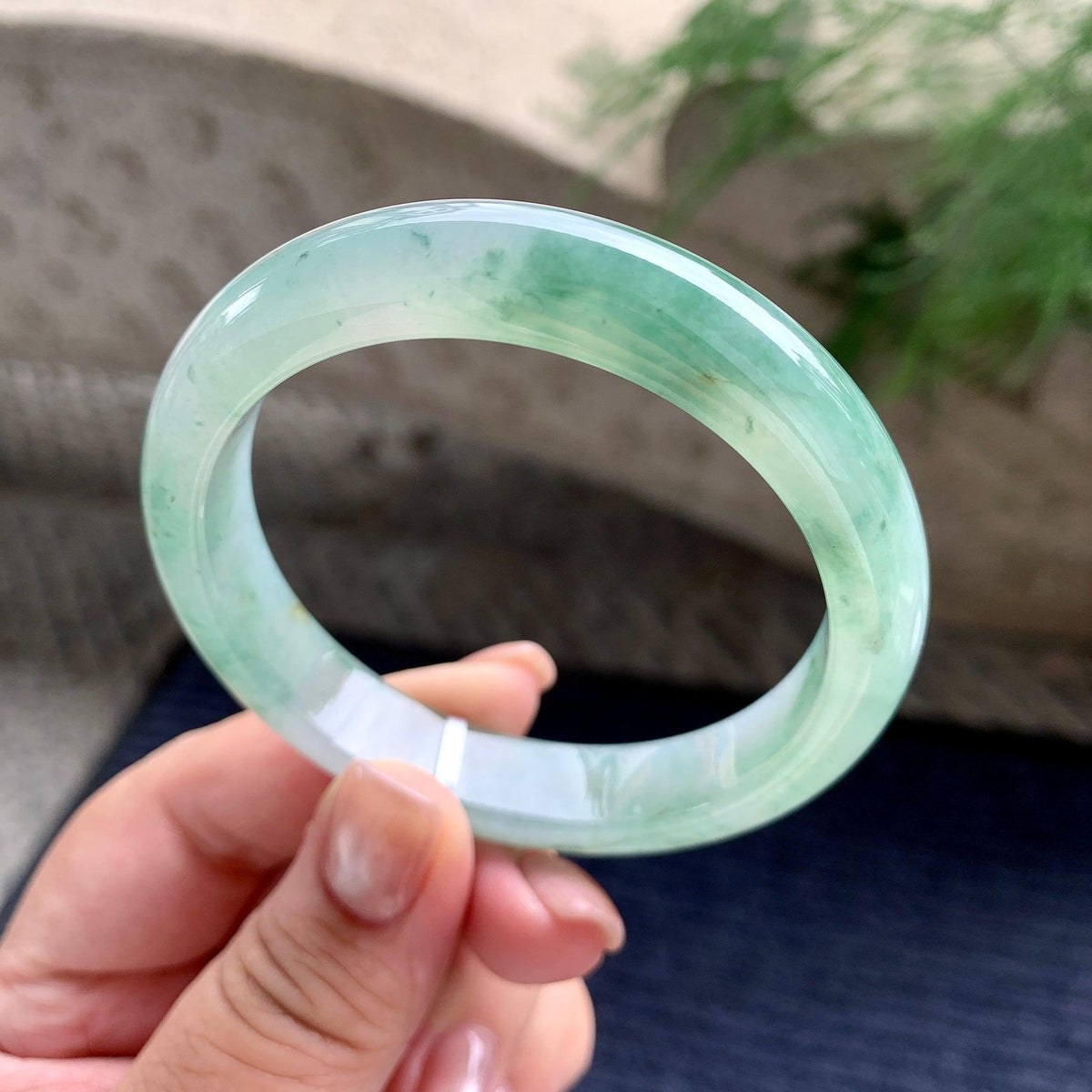 糯冰种飘绿花正圈平安镯 56.6圈口 天然缅甸A货翡翠（yc701238）