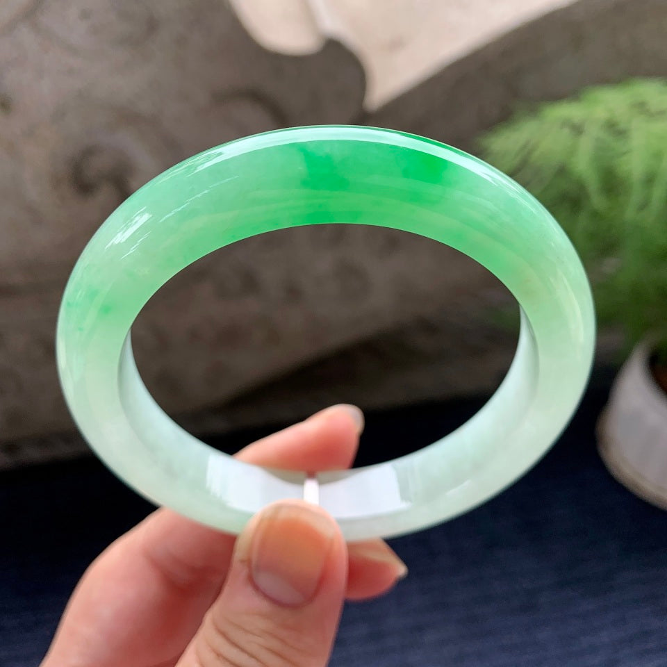 糯冰种飘阳绿平安镯（58.7mm）（yc090435）