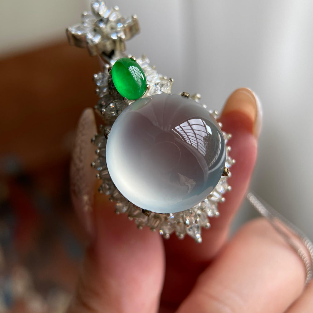 冰玻种白月光鸽子蛋吊坠裸石（yc223677）