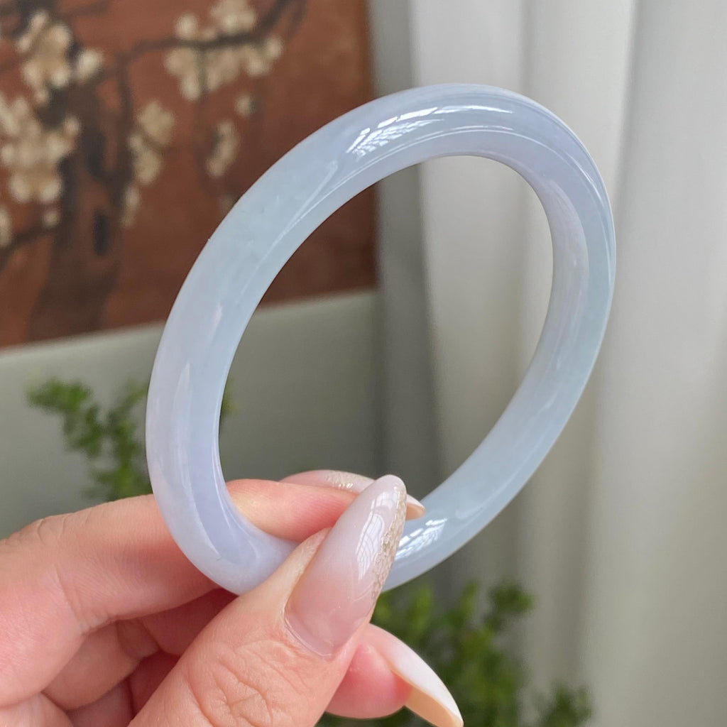 糯冰种淡春彩圆条手镯（56圈）（yc213613）