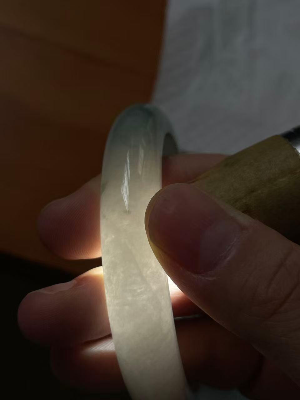 细糯种飘绿花正圈平安镯 56.5圈口 天然缅甸A货翡翠（yc532818）