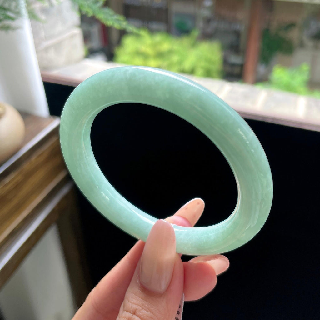 糯种满绿果绿色圆条美人条 54圈 天然缅甸A货翡翠（yc693144）
