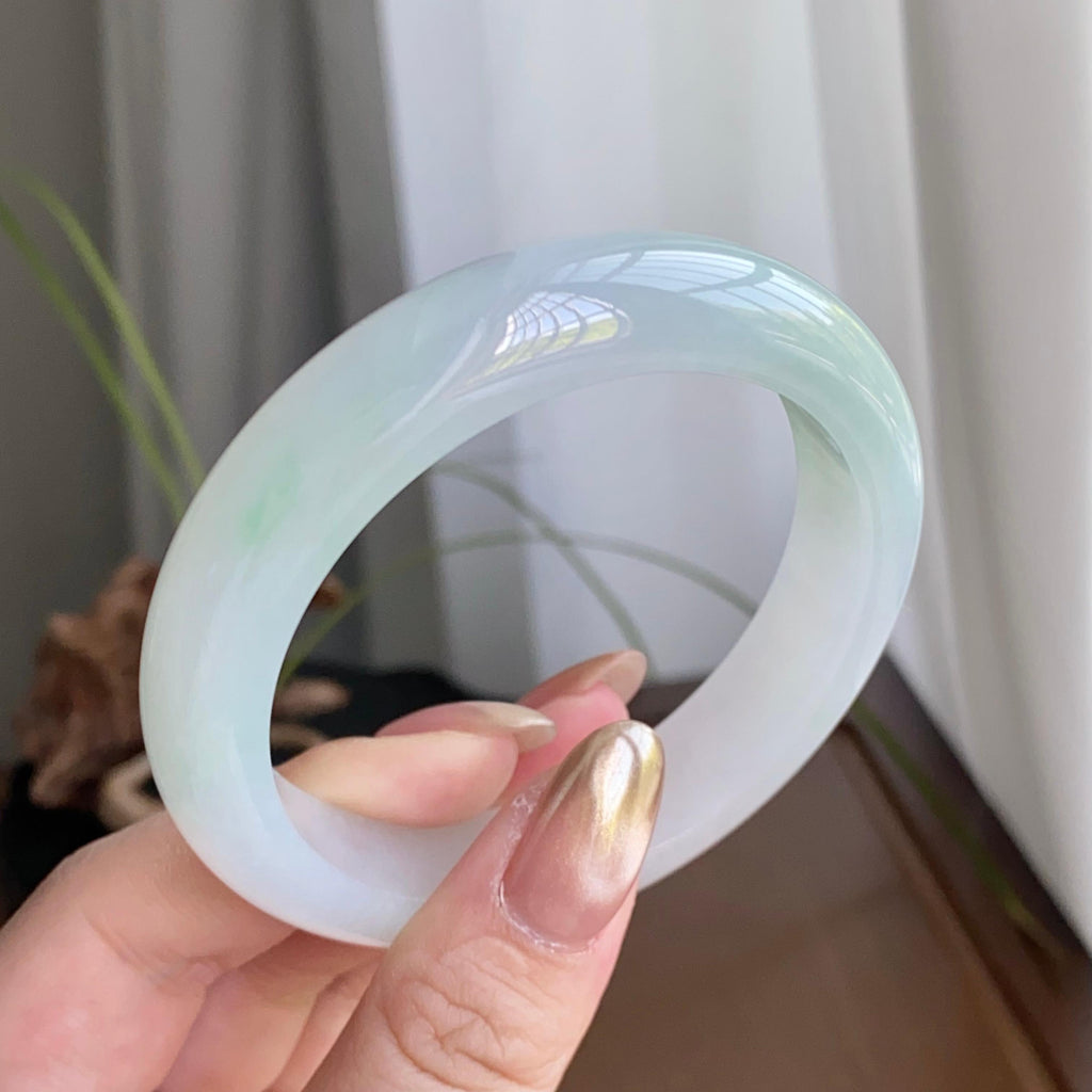 细糯种淡晴底飘金丝阳绿平安镯（55圈）（yc258187）