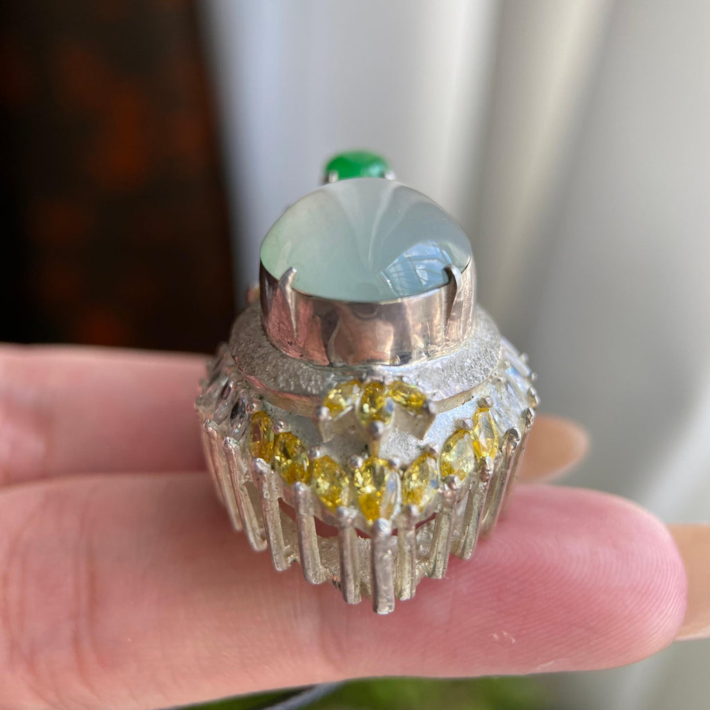 冰种晴底鸽子蛋吊坠裸石（yc225949）