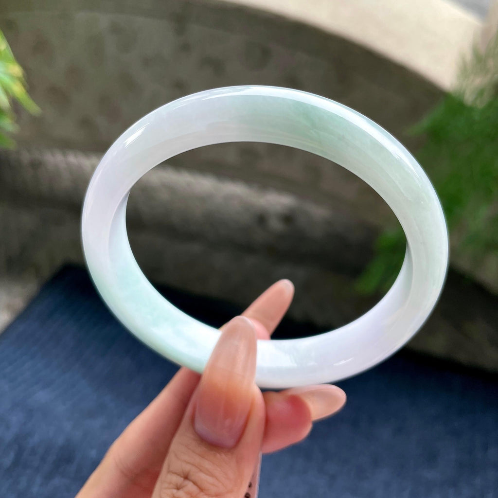 大圈口 细糯种带色飘绿正圈平安镯 59圈口 天然缅甸A货翡翠（yc530802）
