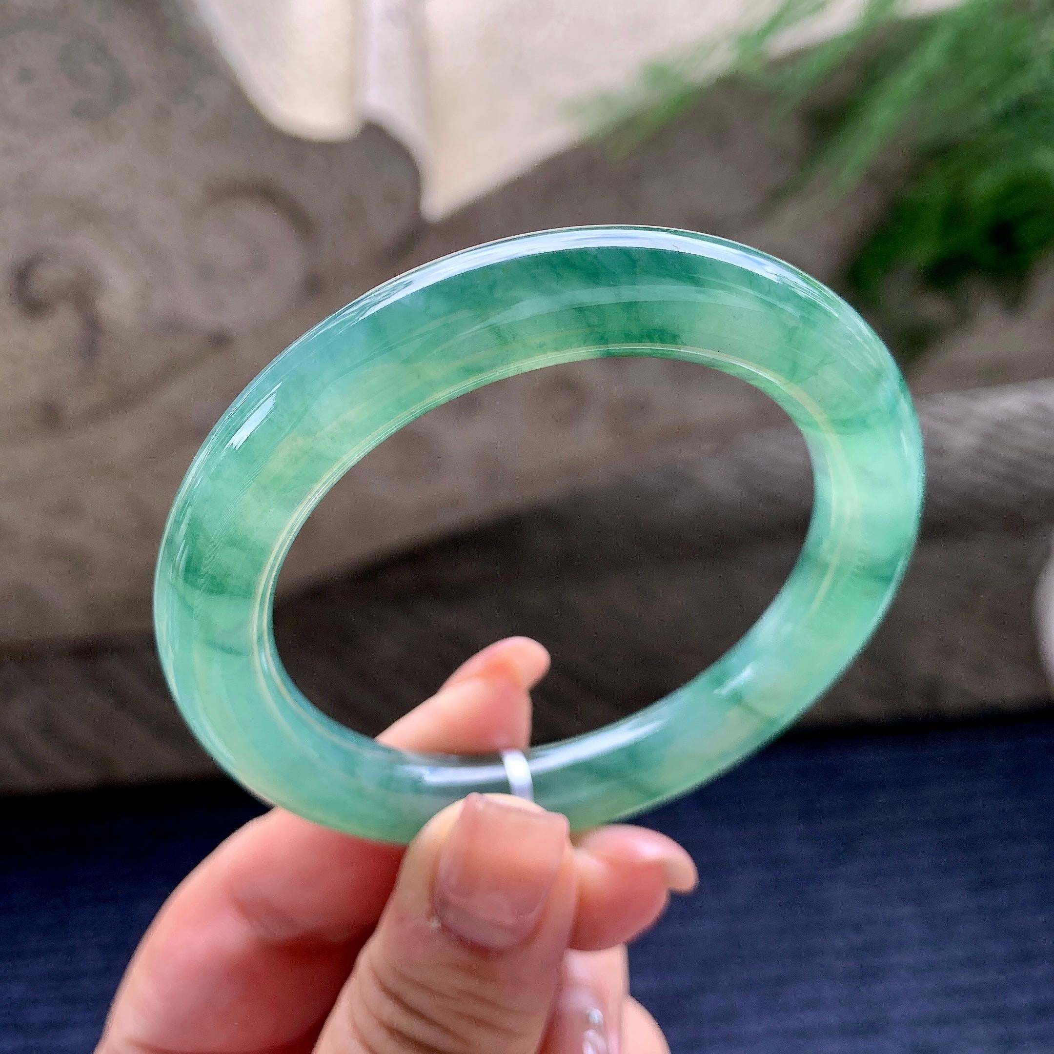 糯冰种晴底飘绿花圆条手镯 54圈口 天然缅甸A货翡翠（yc536169）