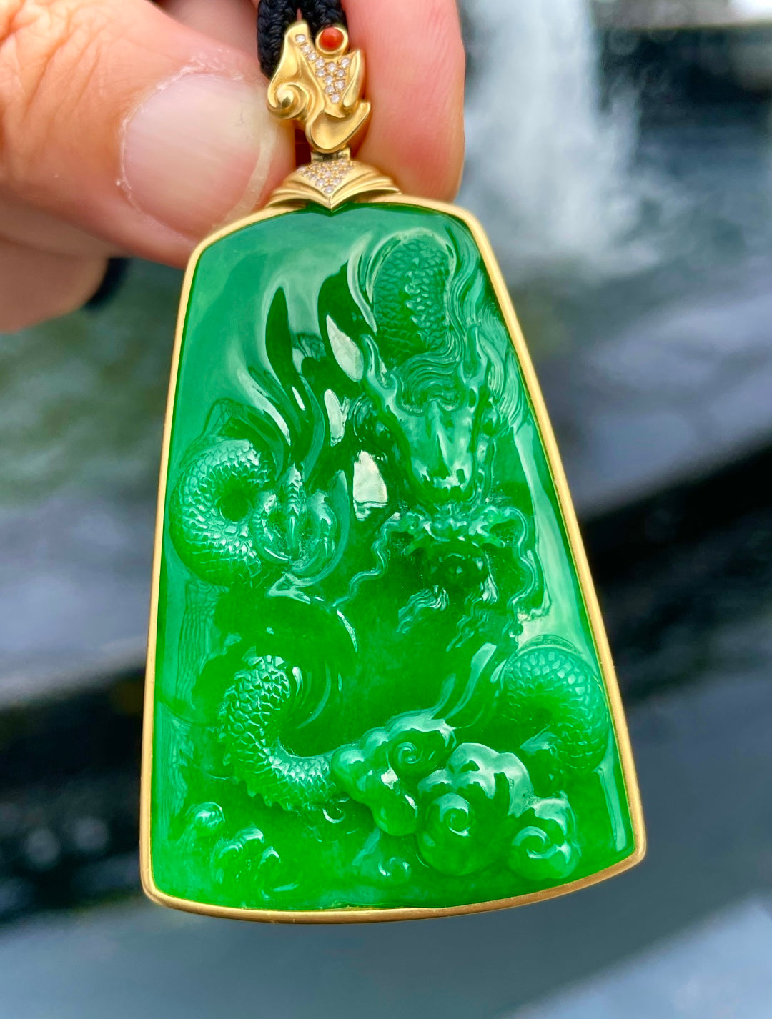 绿龙牌 碧翠凝璞玉，苍龙驭长风。（wg0031715）