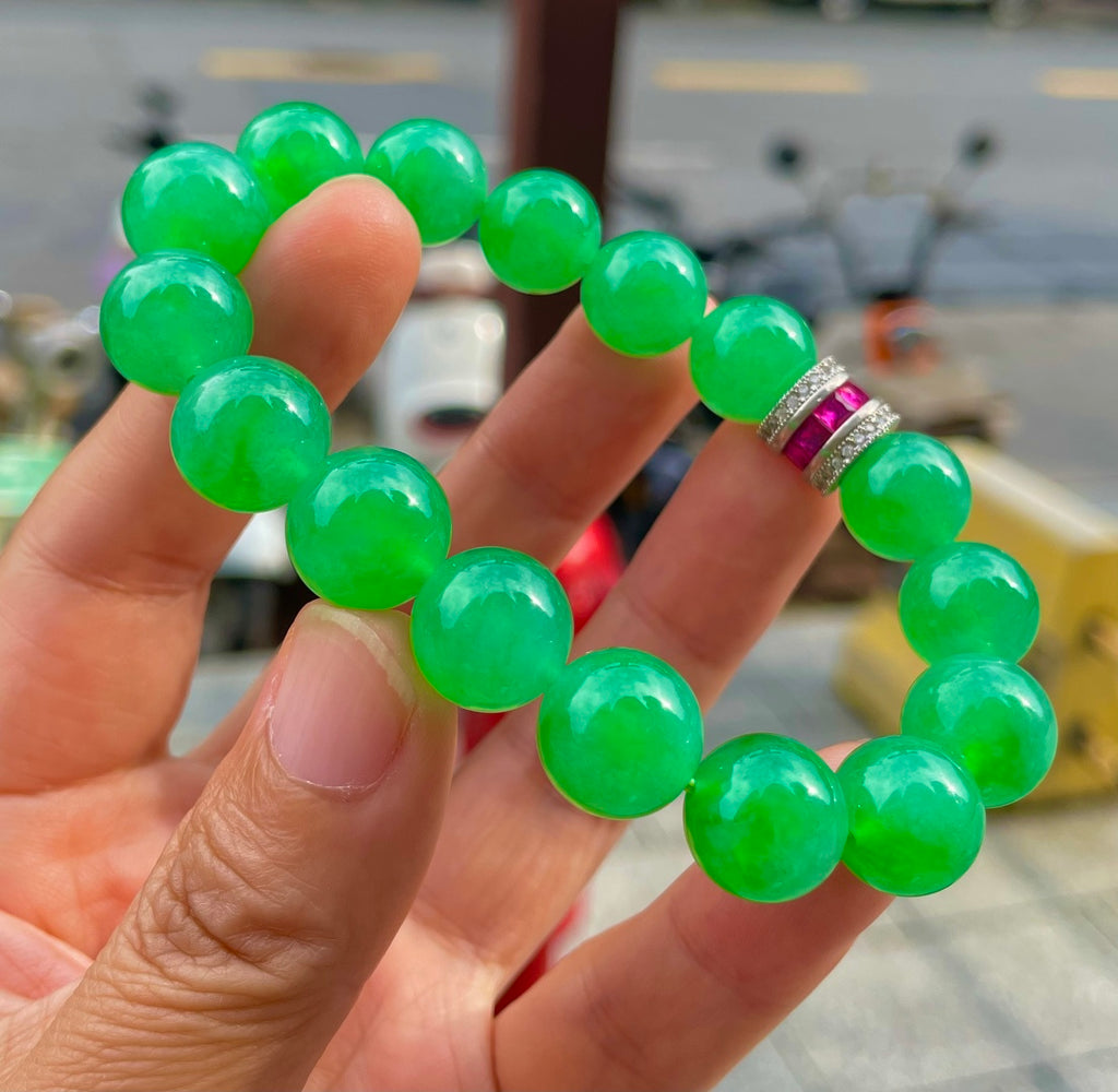绿手串 一腕翠玉，万般吉庆。 平安圆满，诸事和合。 喜讯（wg0032312）