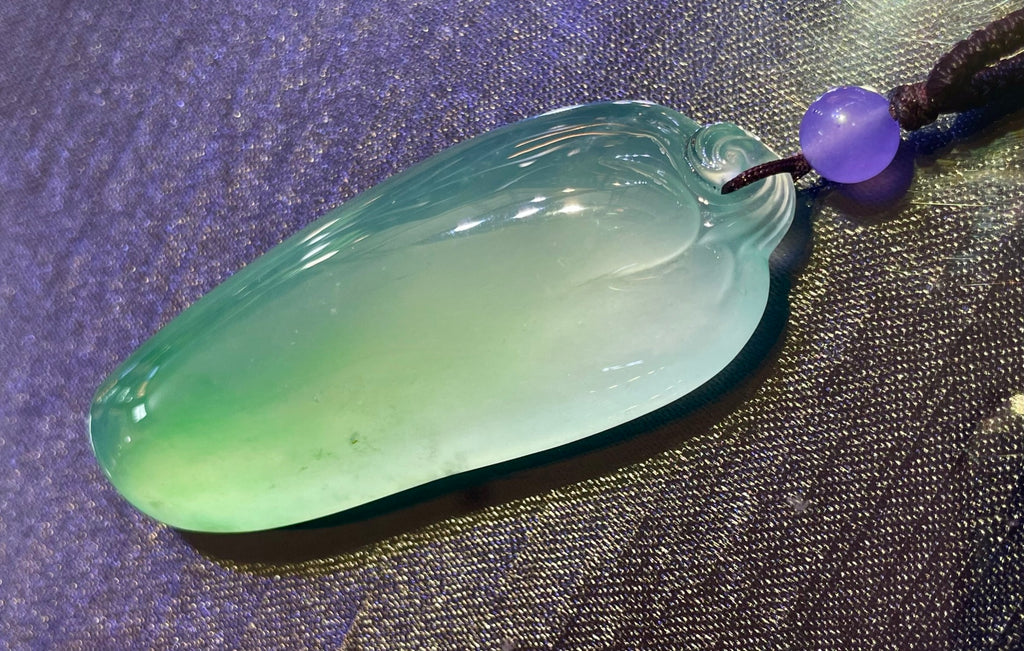 飘绿福瓜 璞玉生飘翠，琢就福瓜形。（wg0032309）