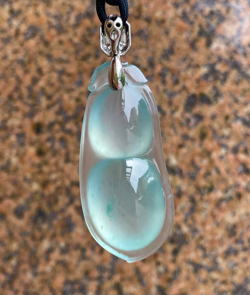 天空蓝葫芦 蓝韵随光影流转，清冷又温柔。（wg0032306）