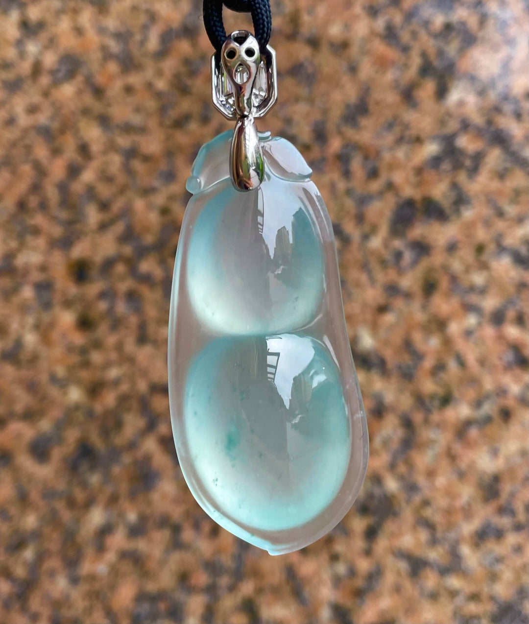 天空蓝葫芦 蓝韵随光影流转，清冷又温柔。（wg0032306）