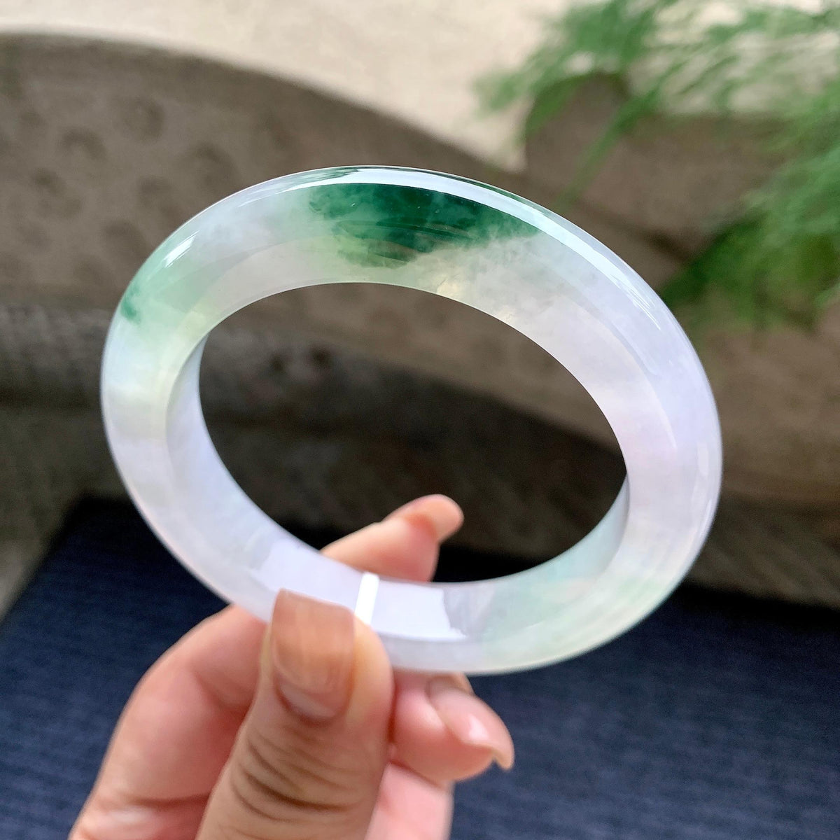 糯冰种淡紫底飘蓝花正圈平安镯 56圈口 天然缅甸A货翡翠（yc701150）