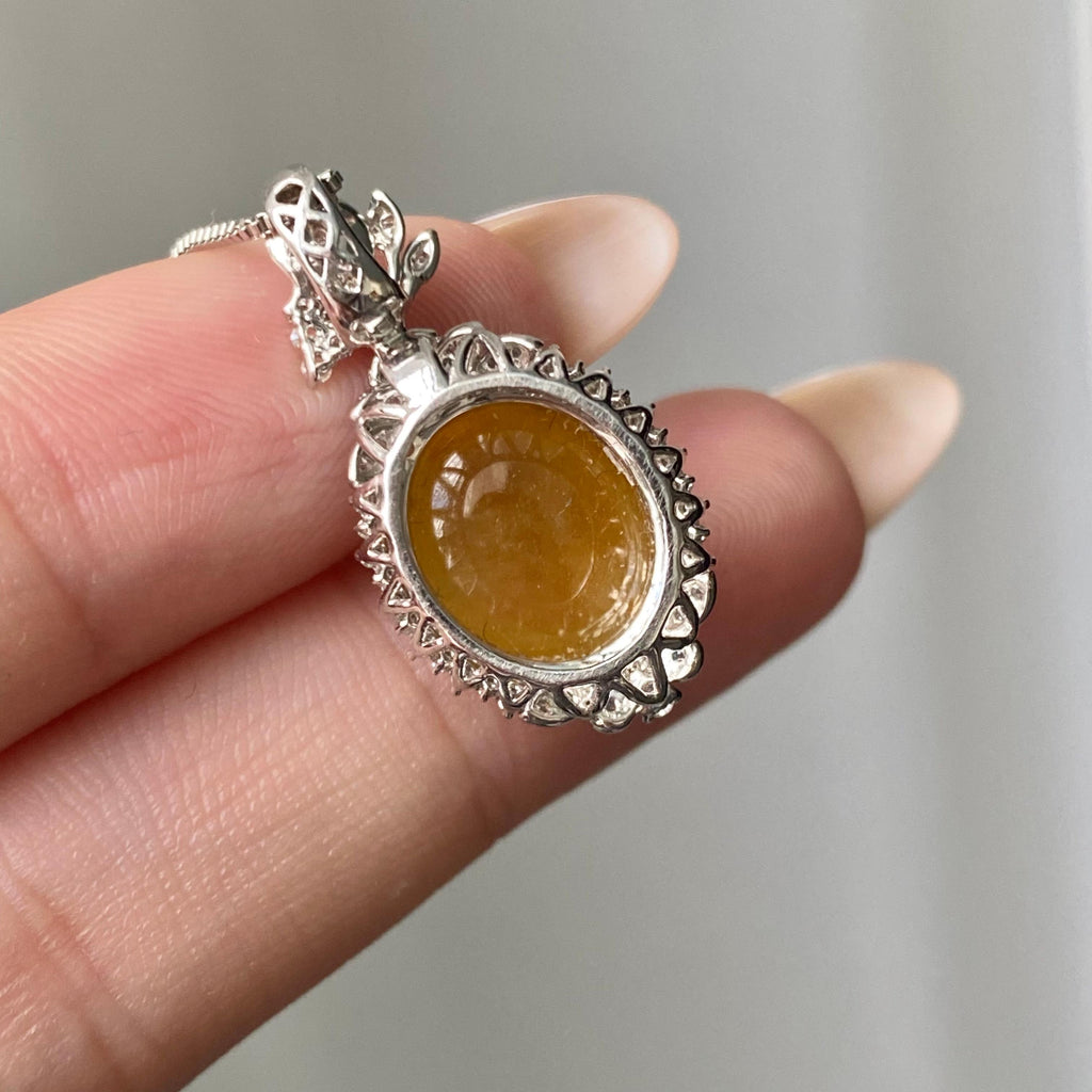 18k金钻镶冰种黄翡蛋面吊坠（yc204916）