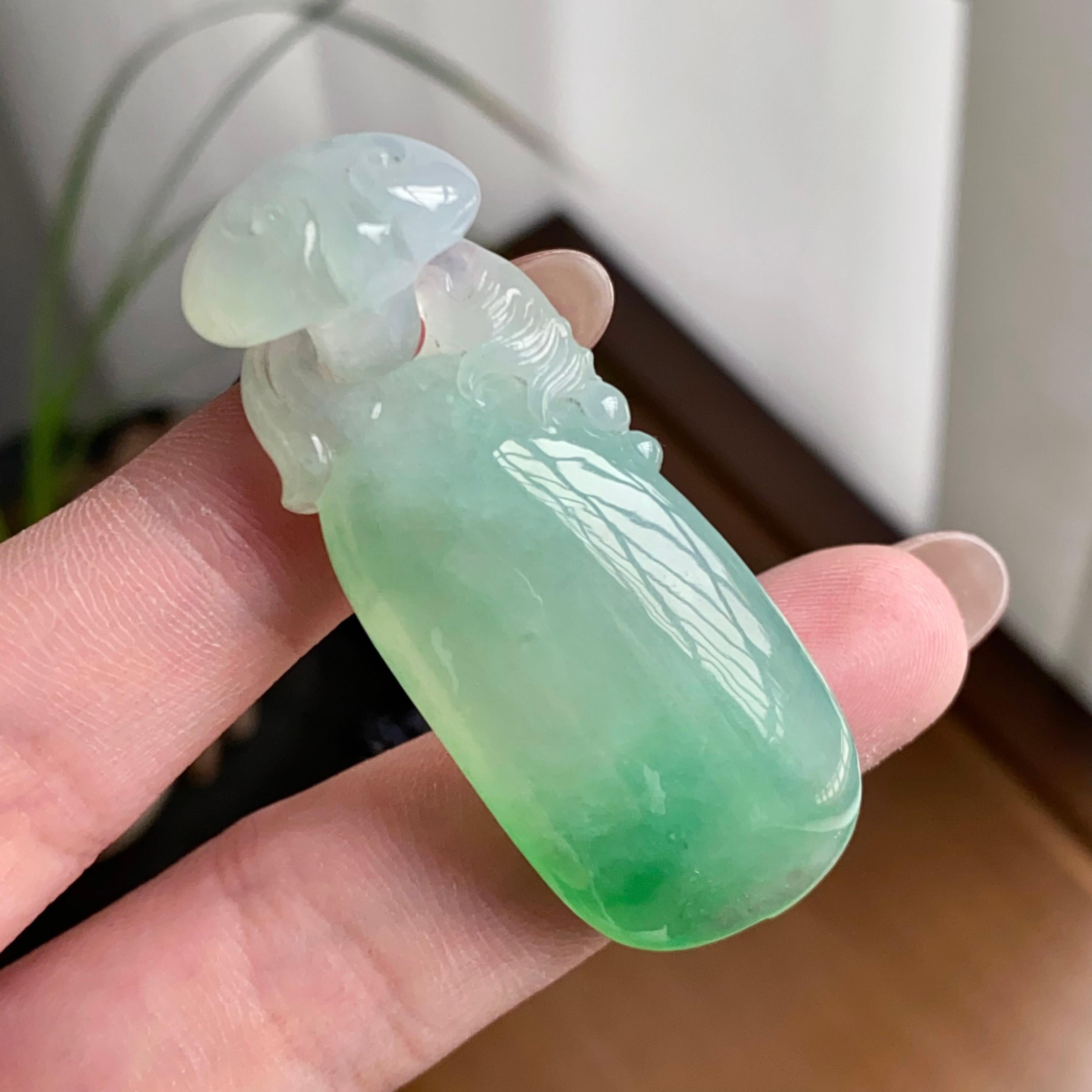 糯冰种飘花如意锁吊坠（yc260822）