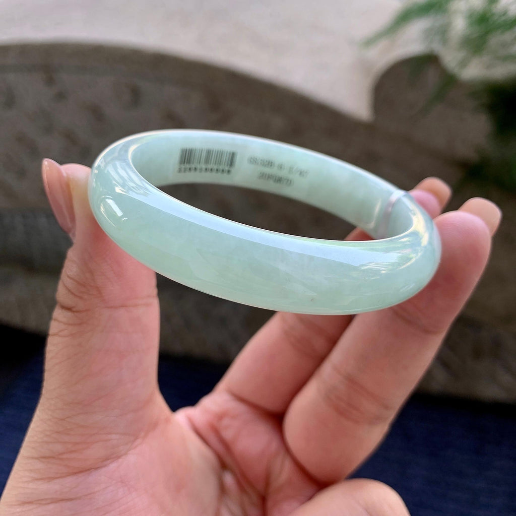 细糯种晴底正圈平安镯 55圈口 天然缅甸A货翡翠（yc502570）