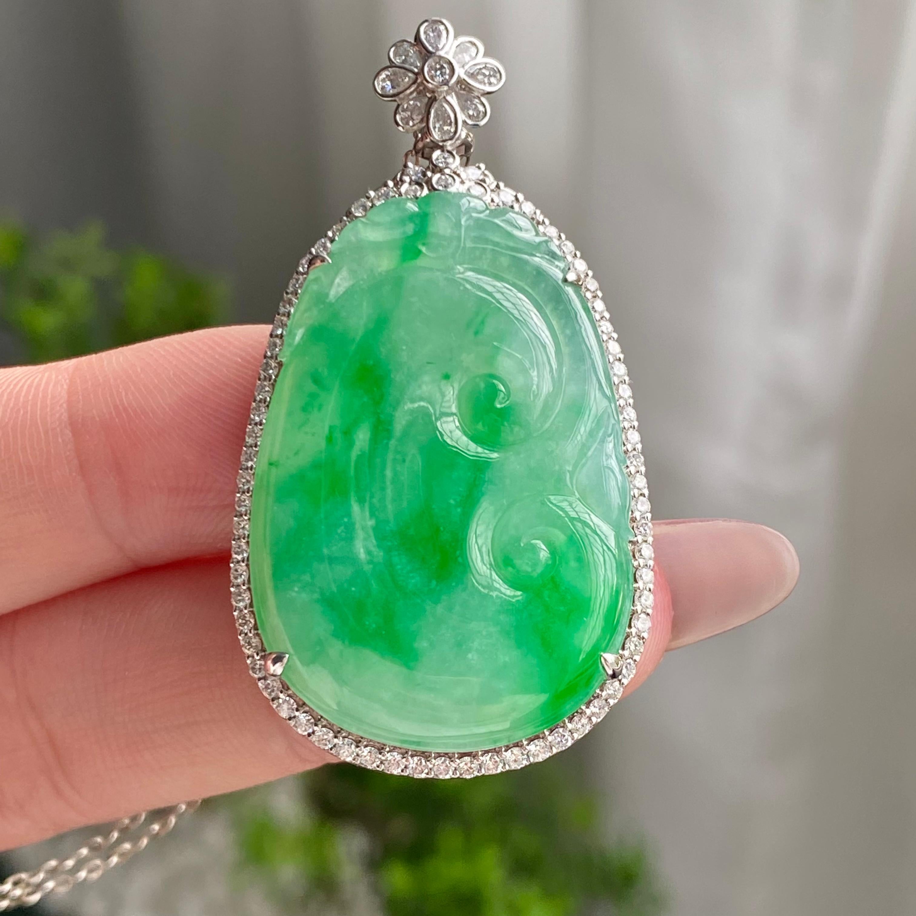 18k金钻镶糯冰种飘阳绿花如意吊坠（yc201235）