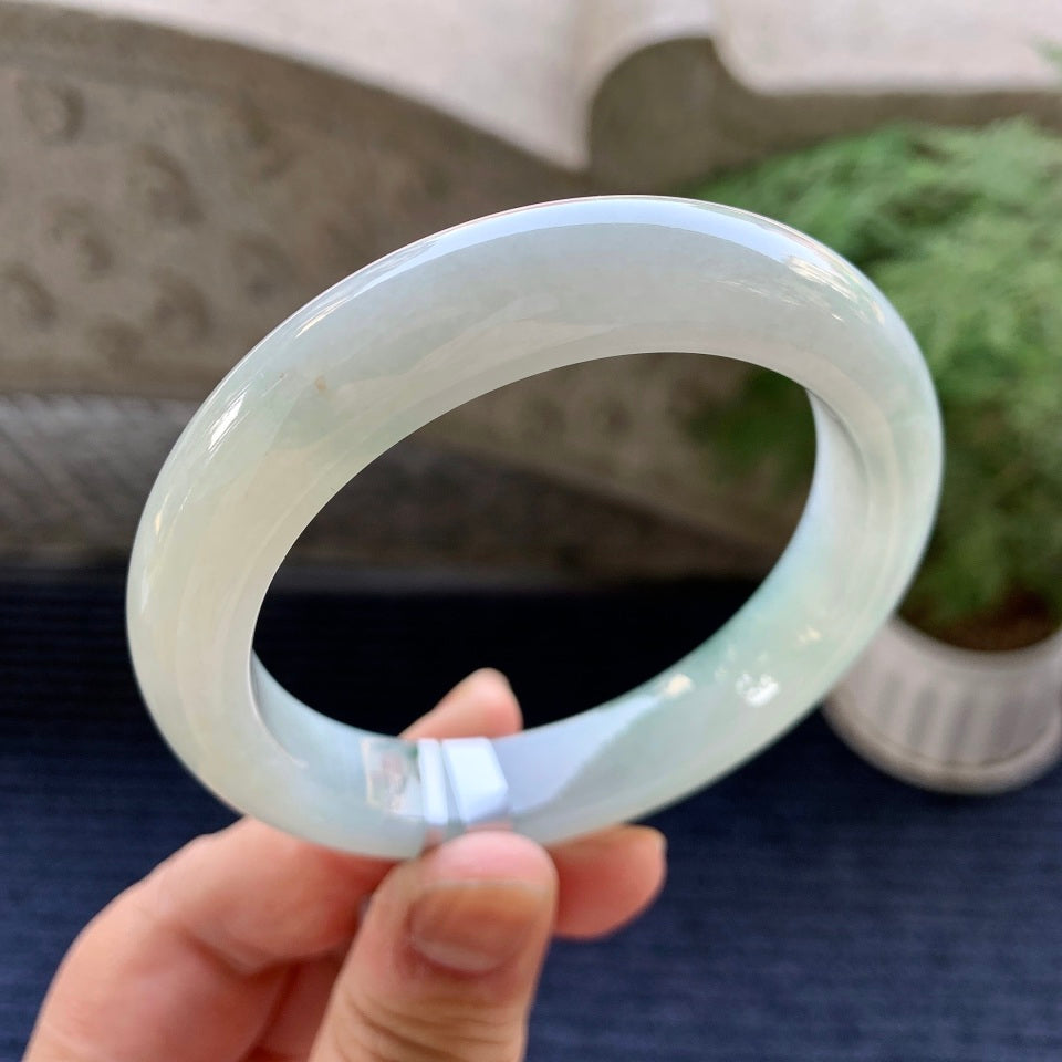 糯冰种飘蓝花平安镯（57mm）（yc079297）