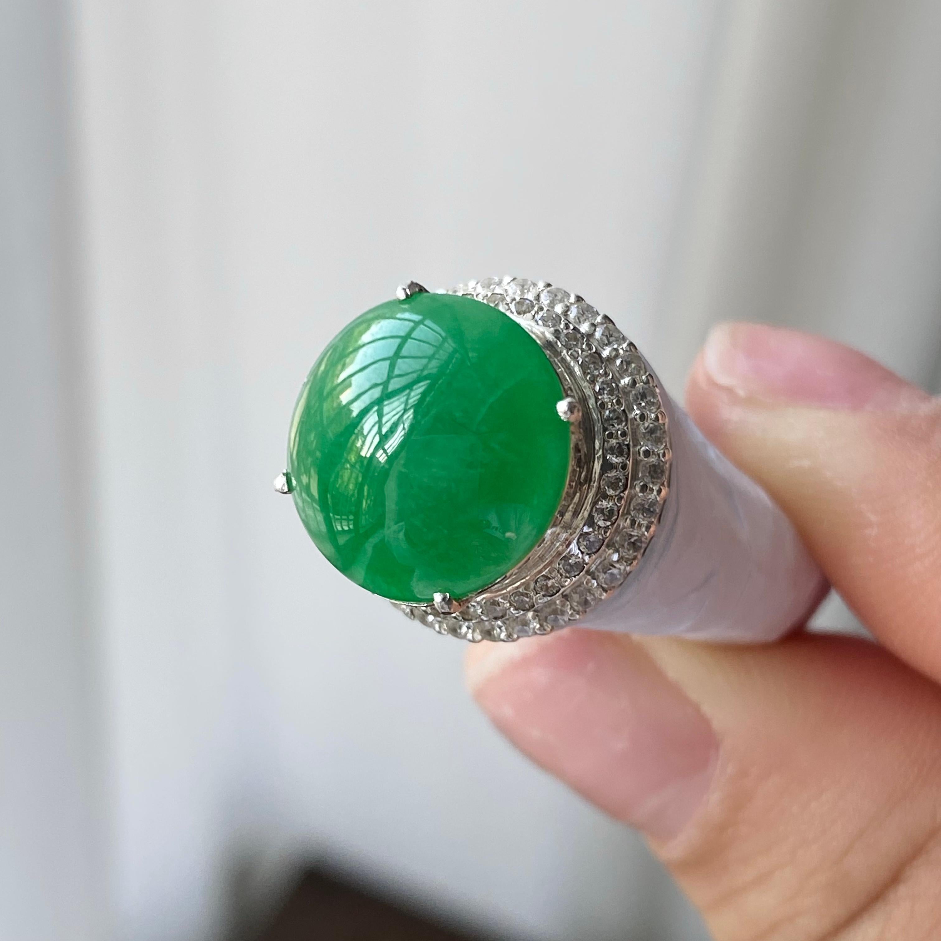 糯冰种满绿蛋面裸石（yc303893）