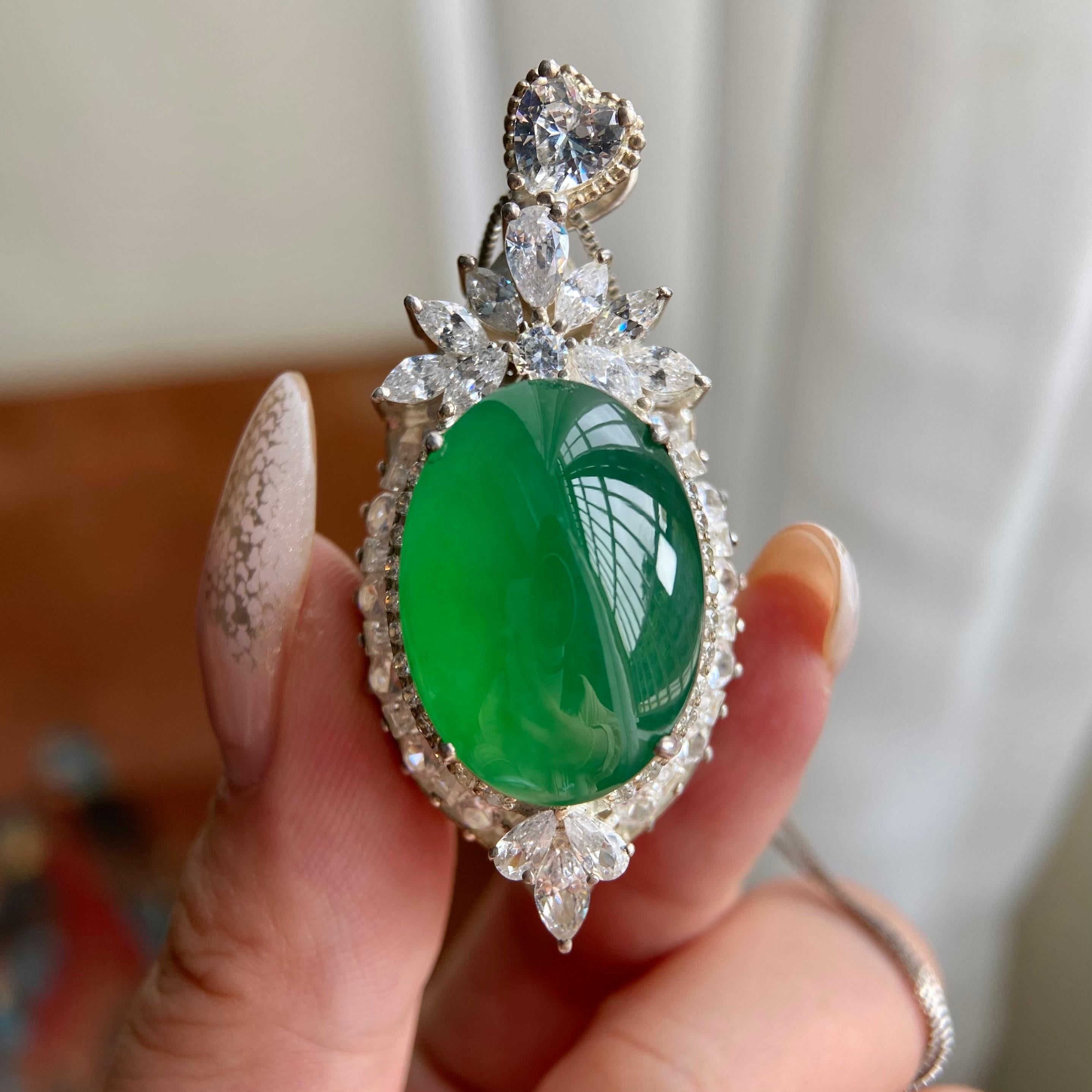 冰种满绿鸽子蛋吊坠裸石（yc223713）